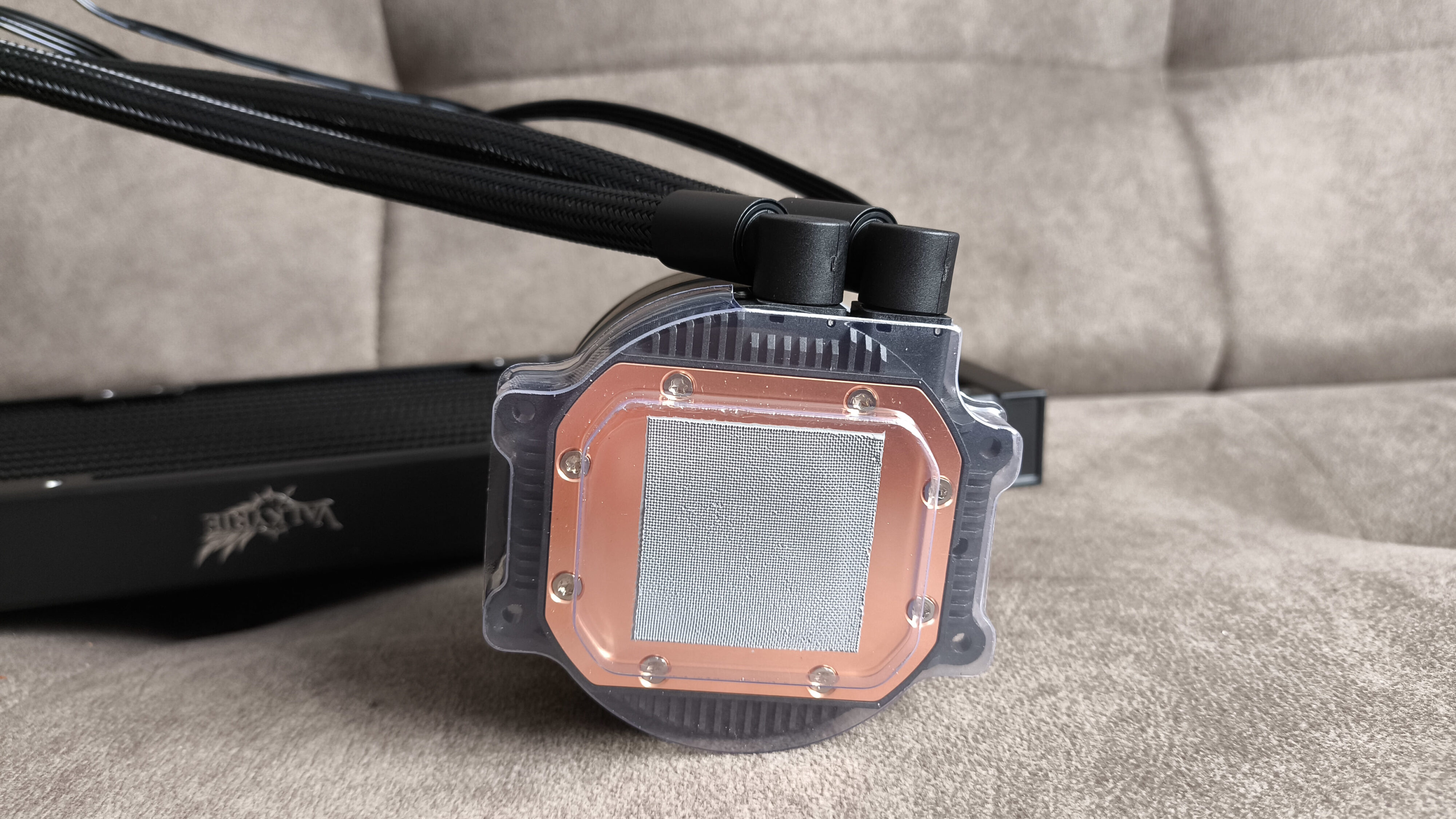 Valkyrie Dragonfang 360 Black ARGB / Valkyrie V360 Lite - test dwóch chłodzeń AIO 360 mm. Stare odchodzi, nowe przychodzi