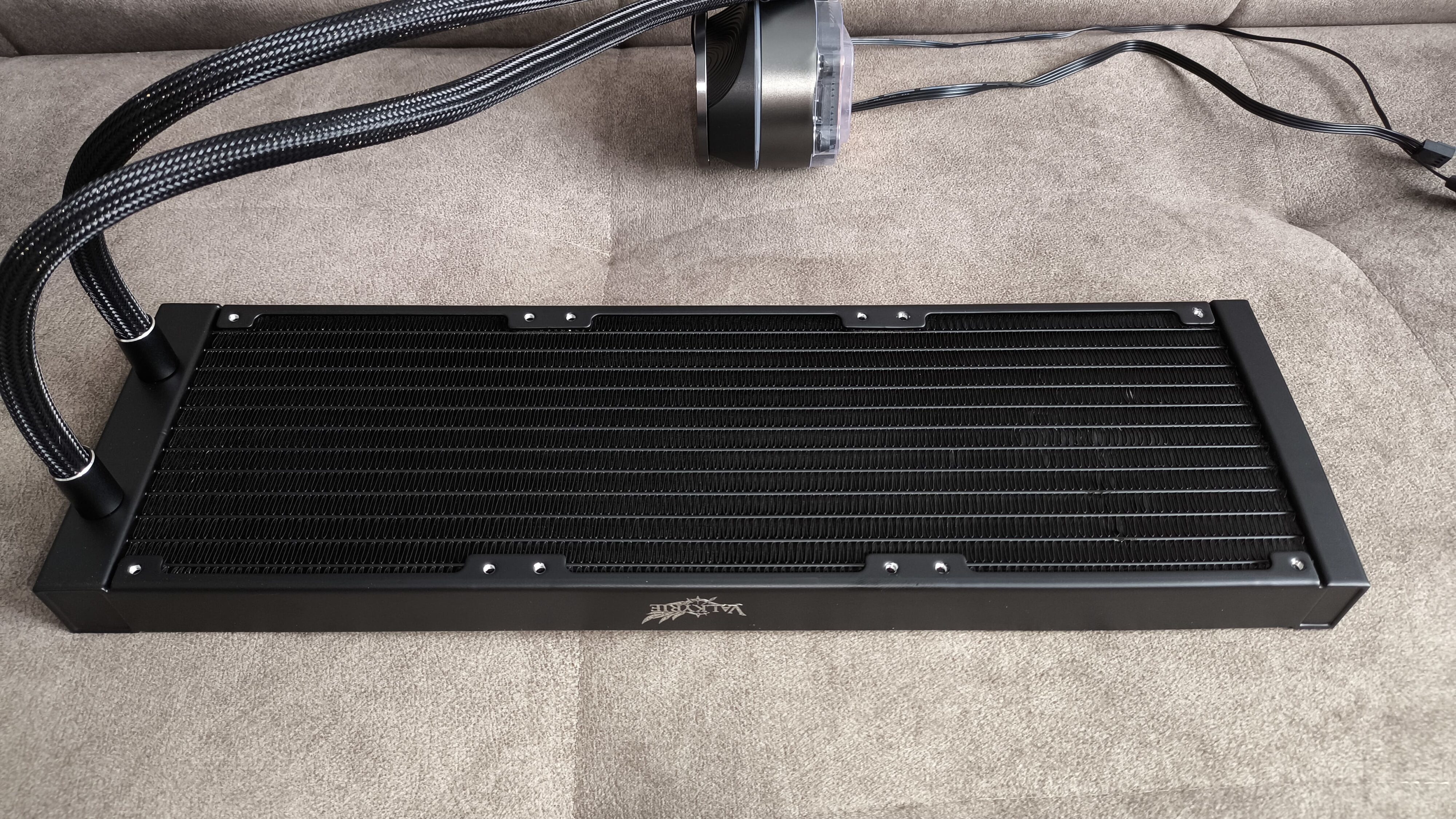 Valkyrie Dragonfang 360 Black ARGB / Valkyrie V360 Lite - test dwóch chłodzeń AIO 360 mm. Stare odchodzi, nowe przychodzi