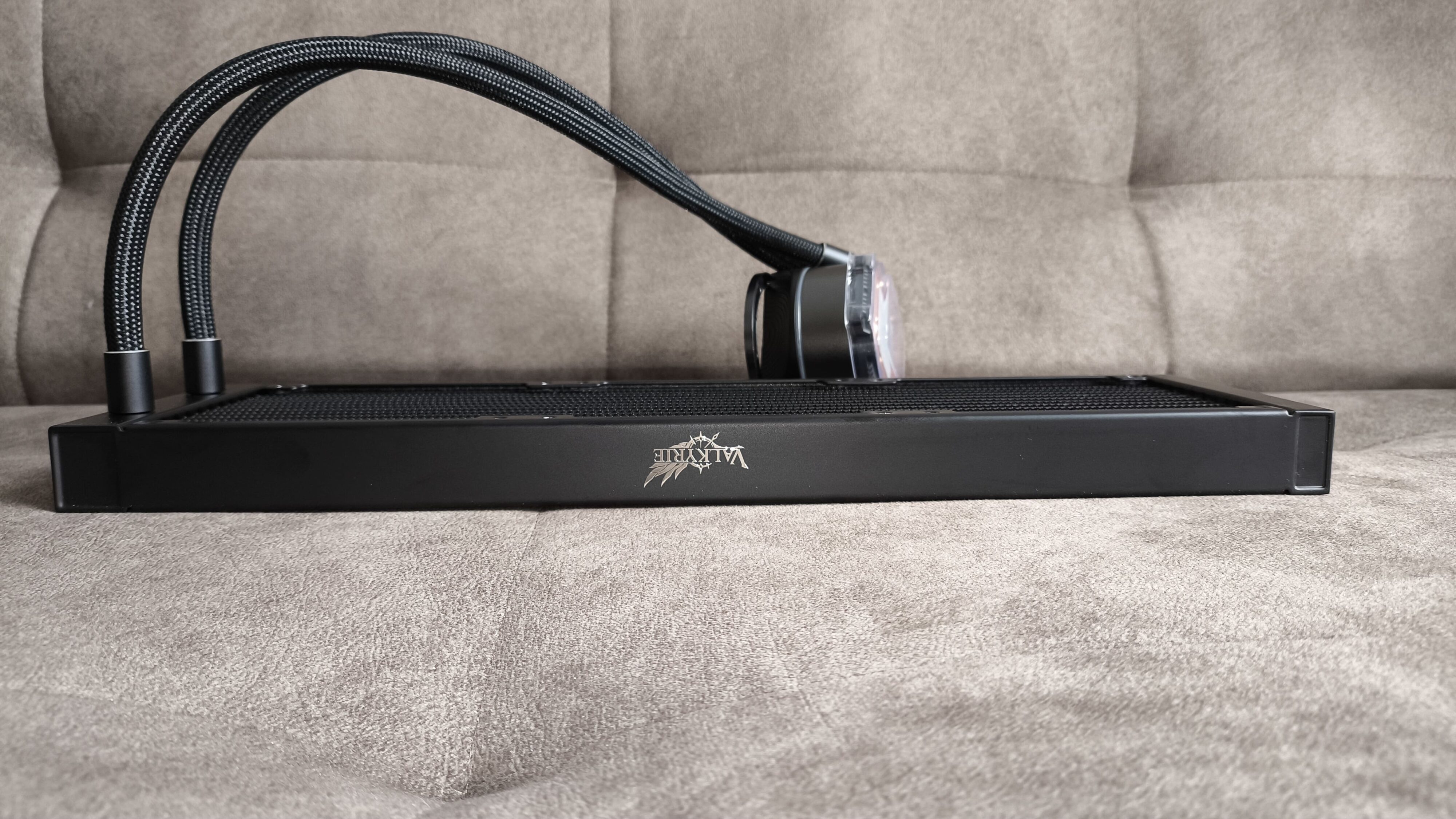 Valkyrie Dragonfang 360 Black ARGB / Valkyrie V360 Lite - test dwóch chłodzeń AIO 360 mm. Stare odchodzi, nowe przychodzi