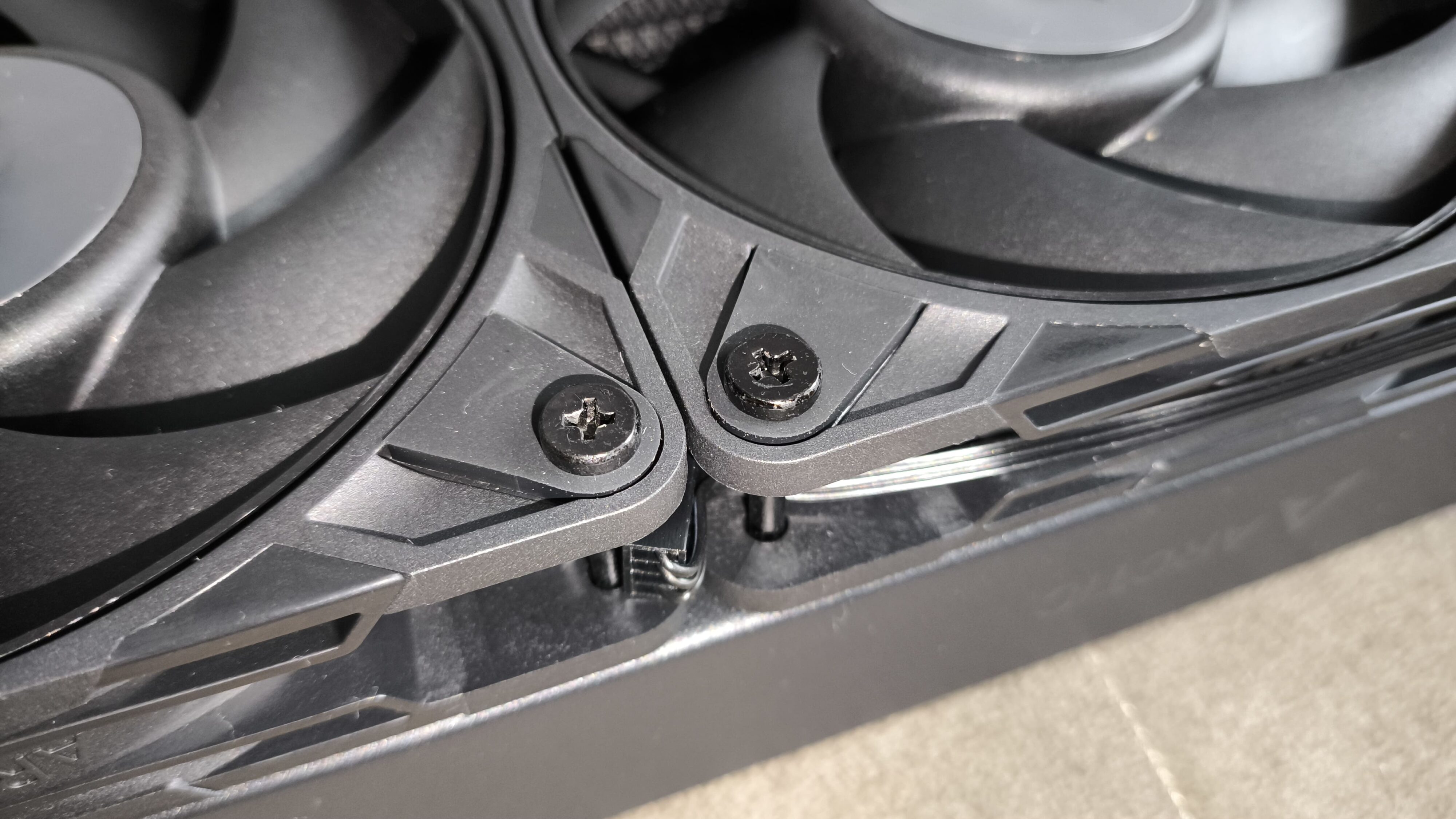 Arctic Liquid Freezer III Pro 360 - test chłodzenia AIO. Wydajnie, ale jednocześnie masakrycznie głośno