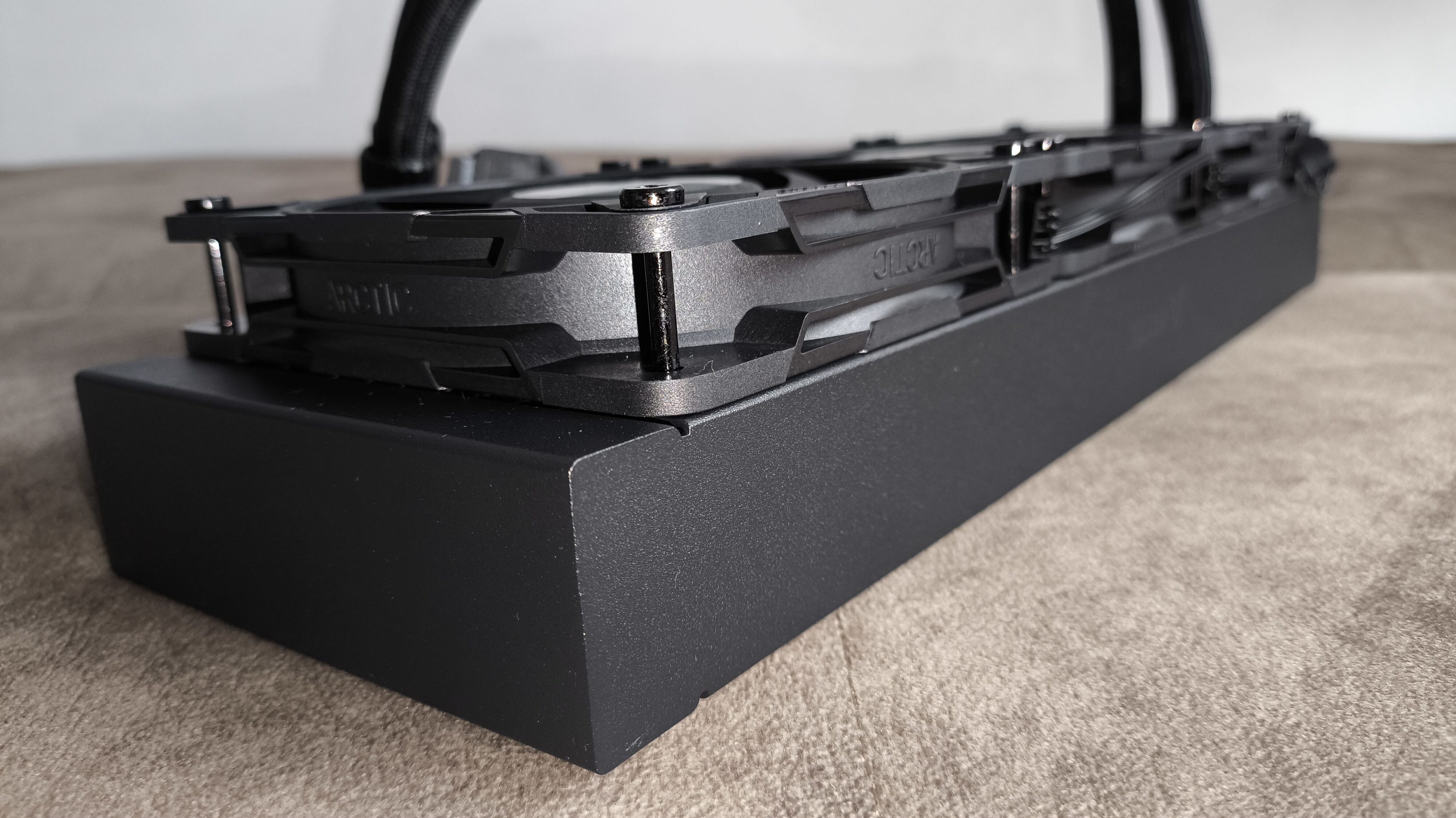 Arctic Liquid Freezer III Pro 360 - test chłodzenia AIO. Wydajnie, ale jednocześnie masakrycznie głośno