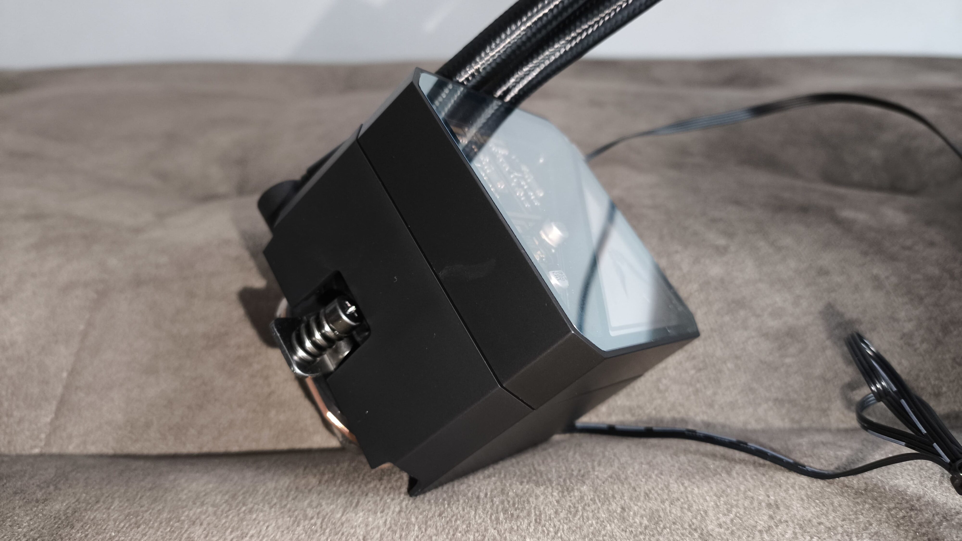 Valkyrie Dragonfang 360 Black ARGB / Valkyrie V360 Lite - test dwóch chłodzeń AIO 360 mm. Stare odchodzi, nowe przychodzi