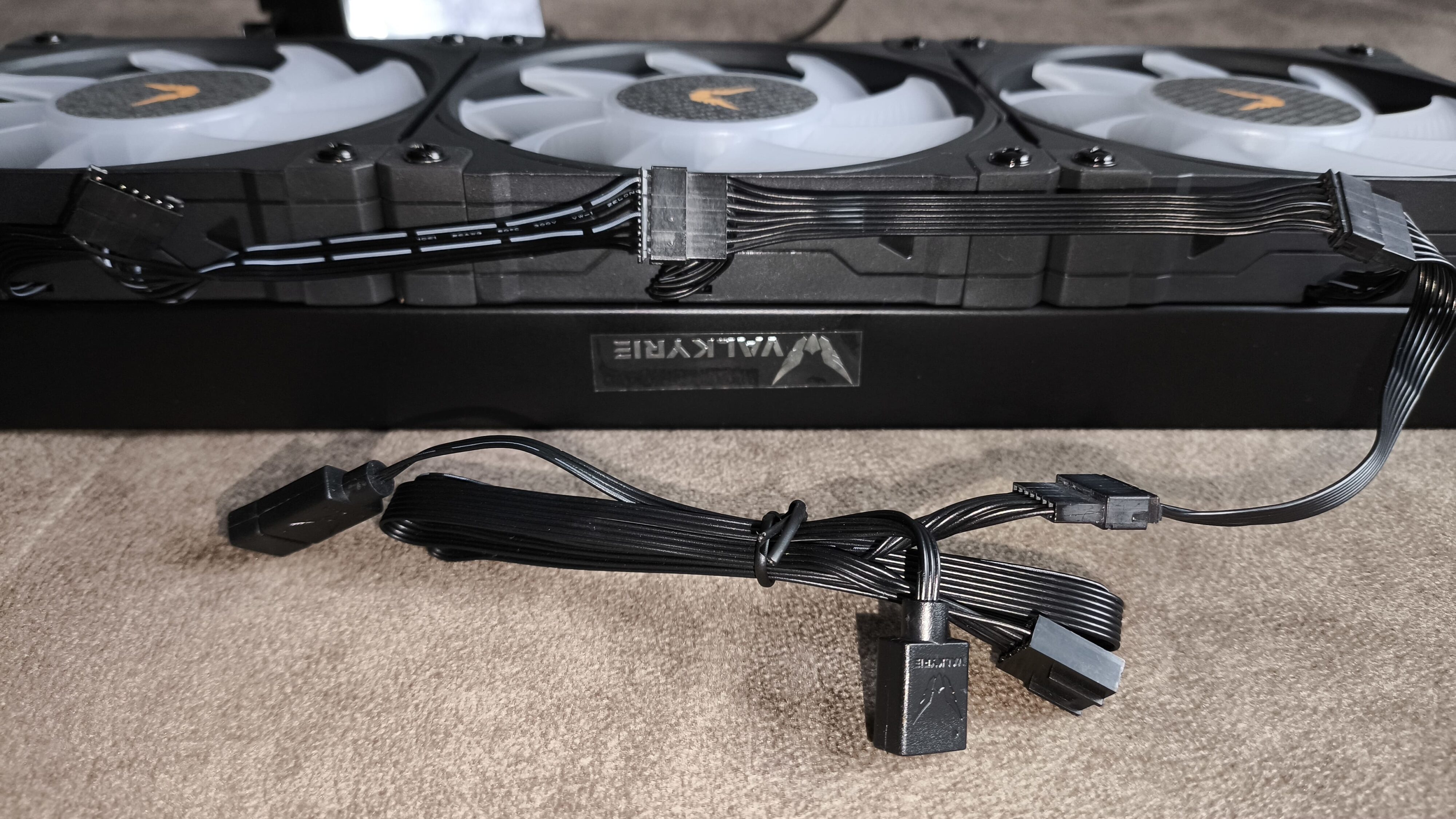 Valkyrie Dragonfang 360 Black ARGB / Valkyrie V360 Lite - test dwóch chłodzeń AIO 360 mm. Stare odchodzi, nowe przychodzi