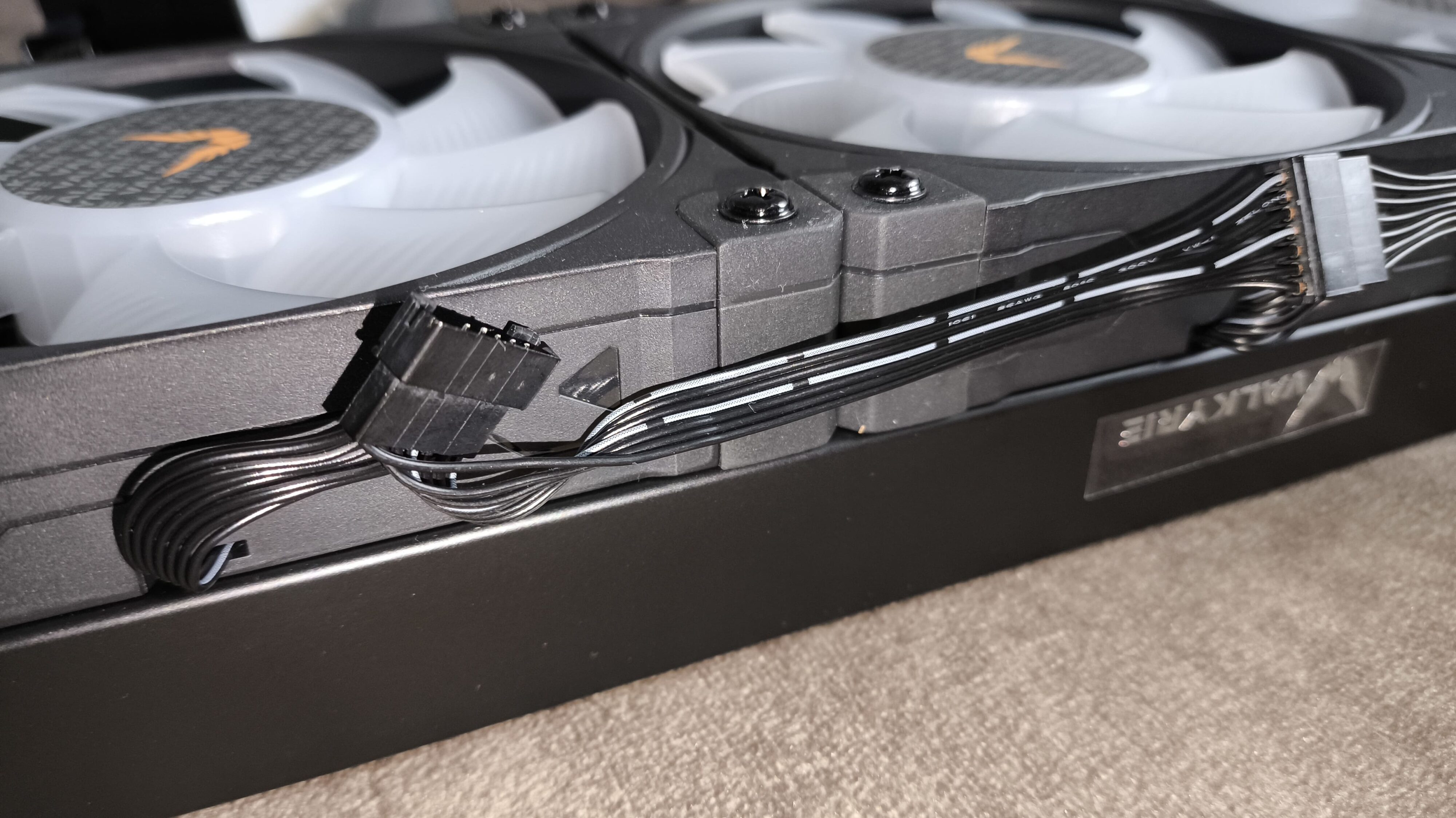 Valkyrie Dragonfang 360 Black ARGB / Valkyrie V360 Lite - test dwóch chłodzeń AIO 360 mm. Stare odchodzi, nowe przychodzi