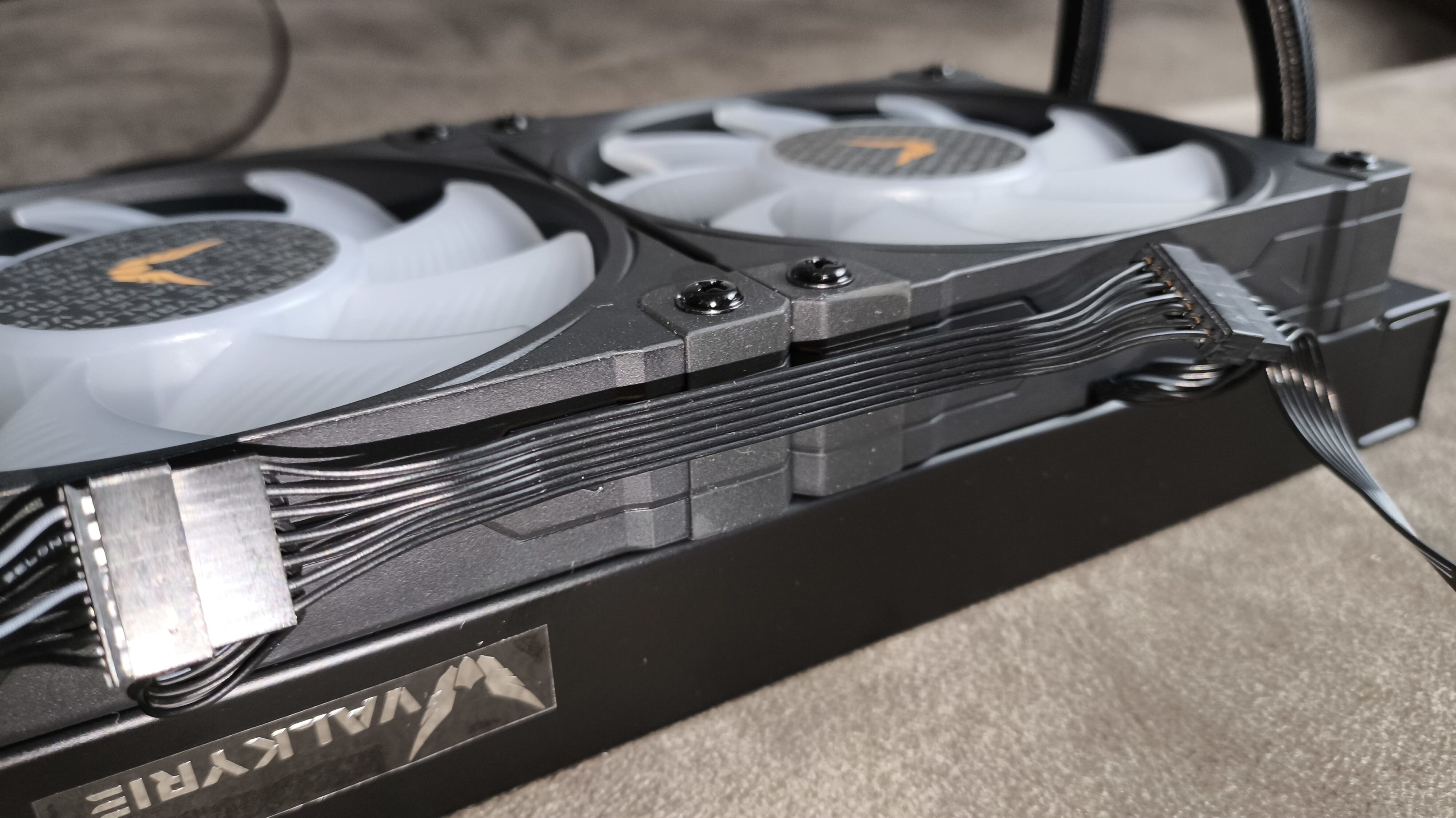 Valkyrie Dragonfang 360 Black ARGB / Valkyrie V360 Lite - test dwóch chłodzeń AIO 360 mm. Stare odchodzi, nowe przychodzi