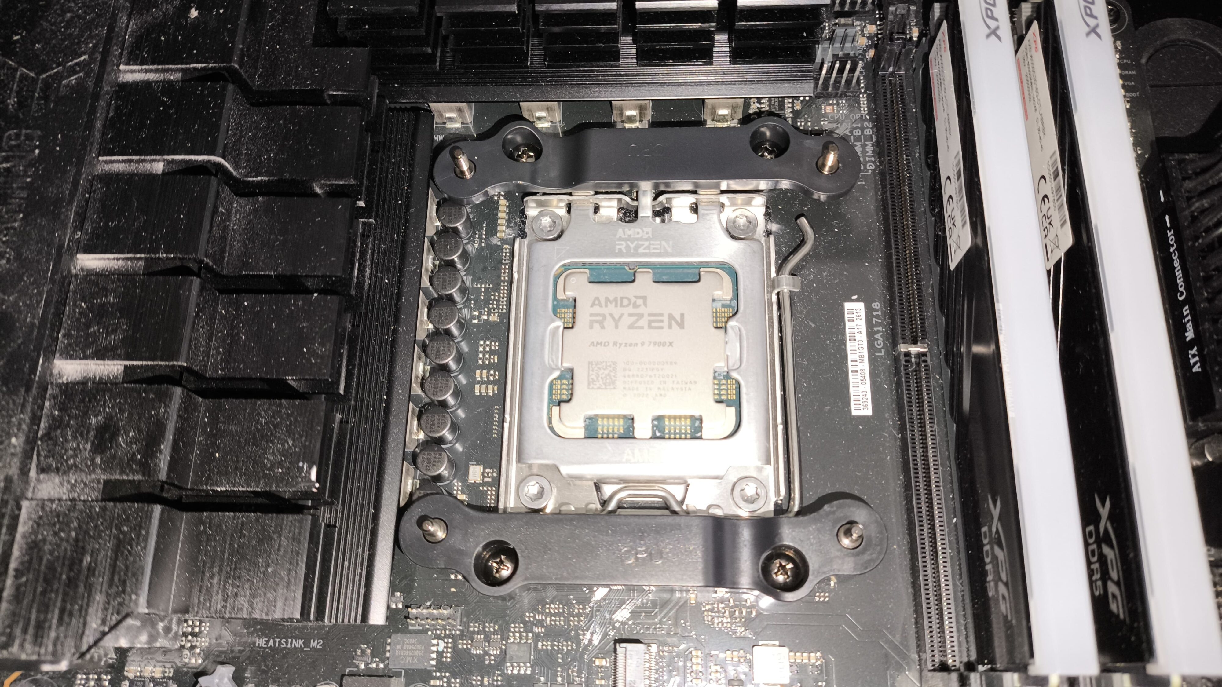 Valkyrie Dragonfang 360 Black ARGB / Valkyrie V360 Lite - test dwóch chłodzeń AIO 360 mm. Stare odchodzi, nowe przychodzi