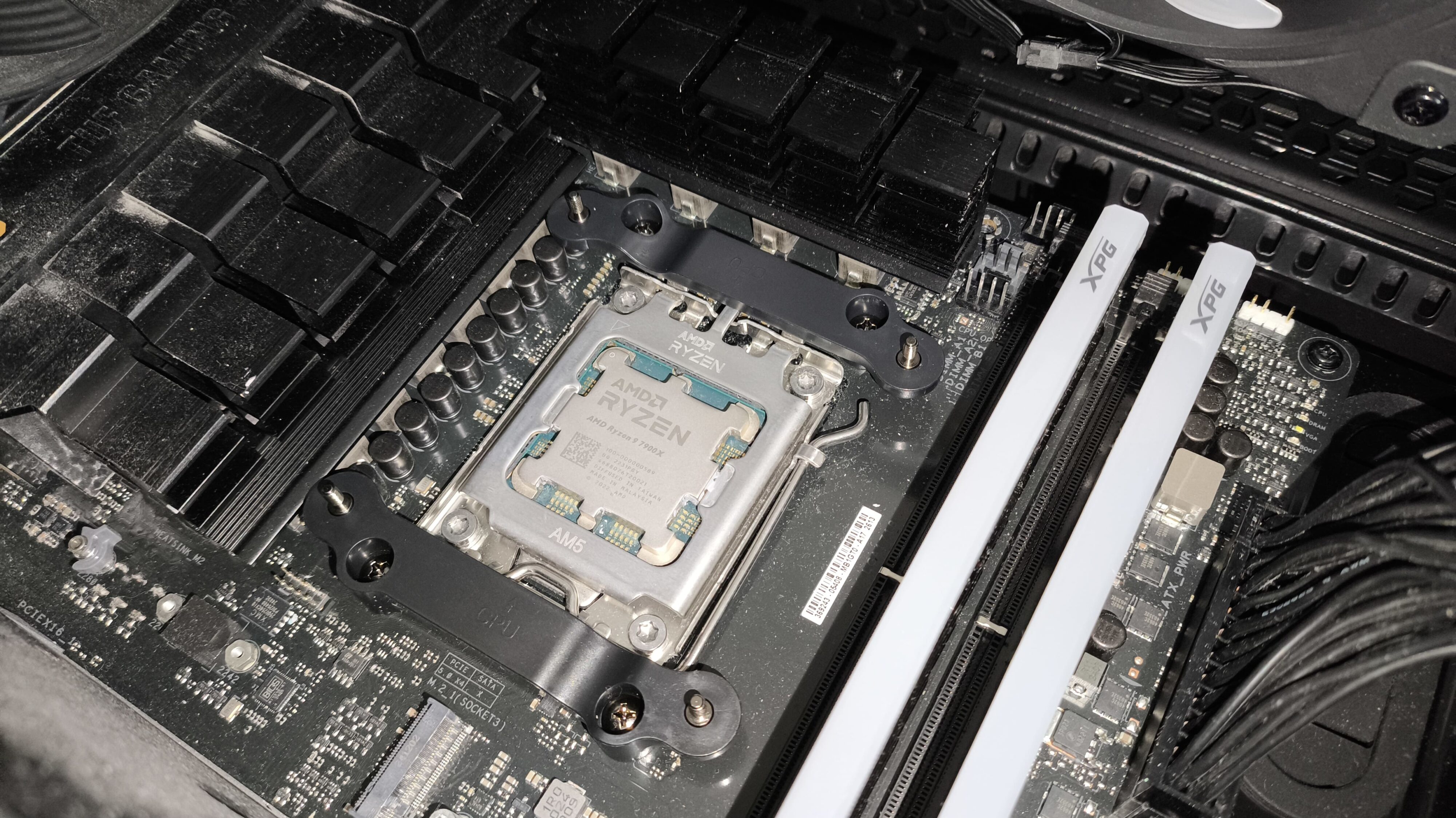 Valkyrie Dragonfang 360 Black ARGB / Valkyrie V360 Lite - test dwóch chłodzeń AIO 360 mm. Stare odchodzi, nowe przychodzi