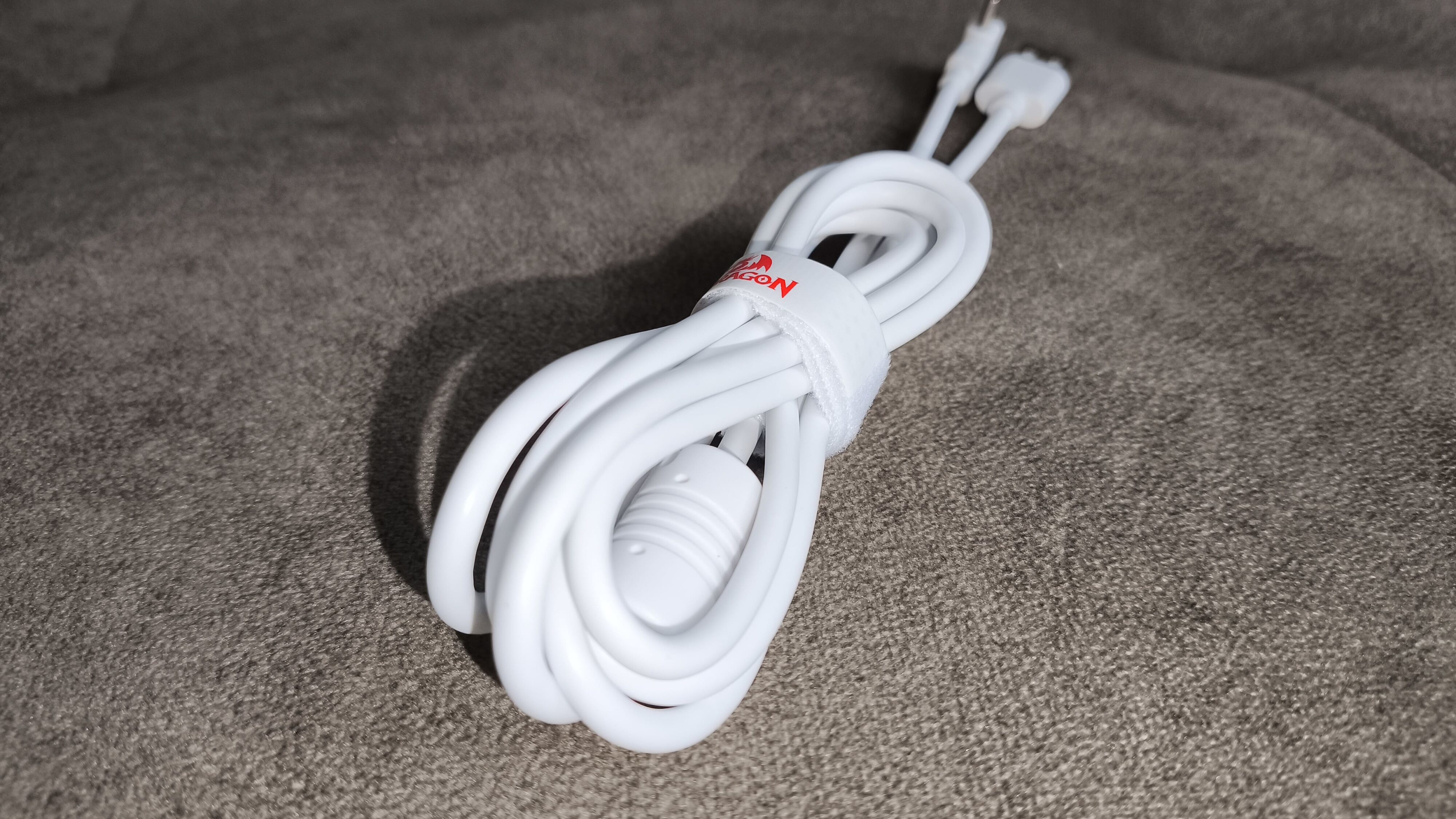 Redragon K721WRB-RGB Stormhunter - test klawiatury za 300 złotych opartej na magnetycznych przełącznikach