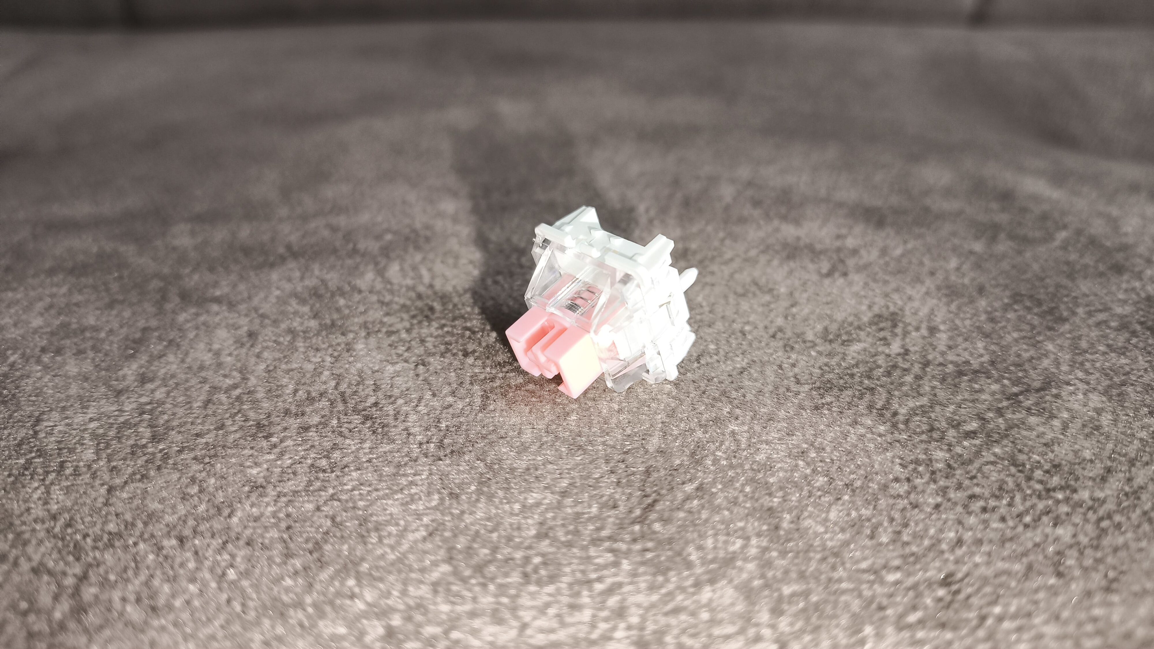 Redragon K721WRB-RGB Stormhunter - test klawiatury za 300 złotych opartej na magnetycznych przełącznikach