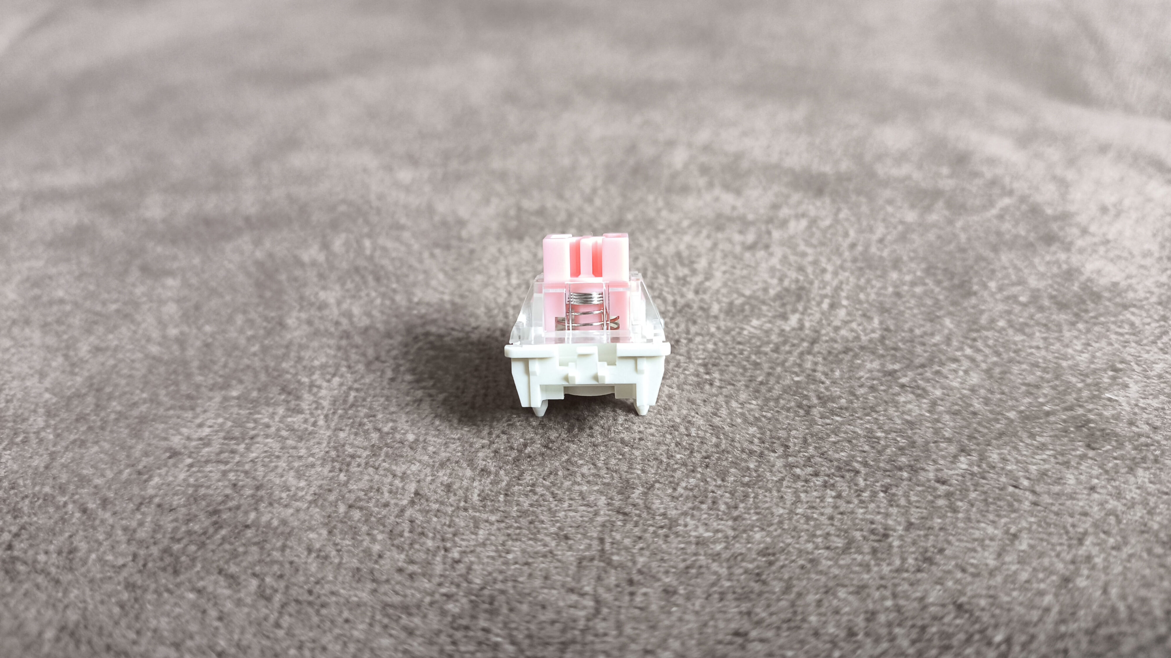 Redragon K721WRB-RGB Stormhunter - test klawiatury za 300 złotych opartej na magnetycznych przełącznikach