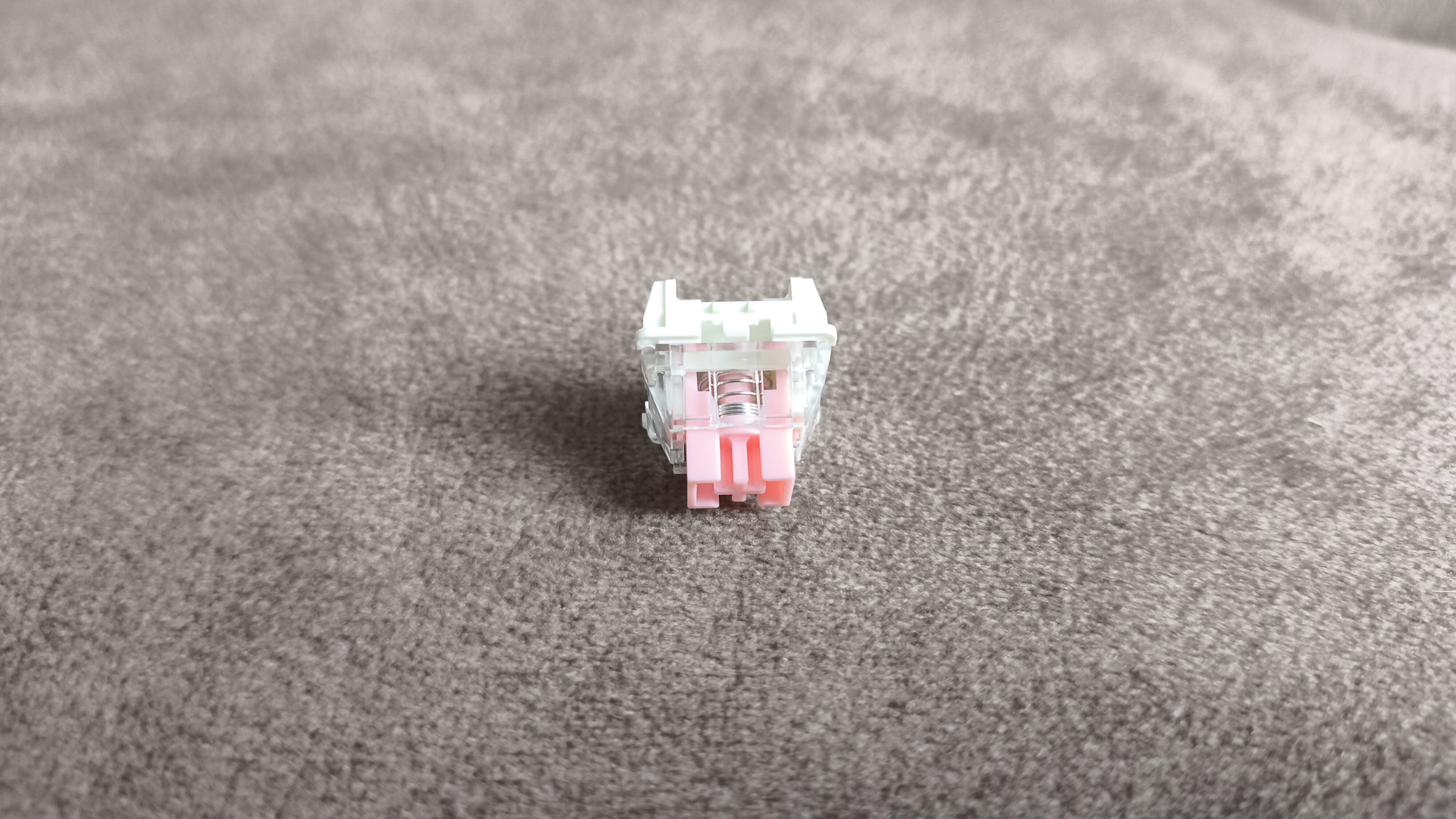 Redragon K721WRB-RGB Stormhunter - test klawiatury za 300 złotych opartej na magnetycznych przełącznikach