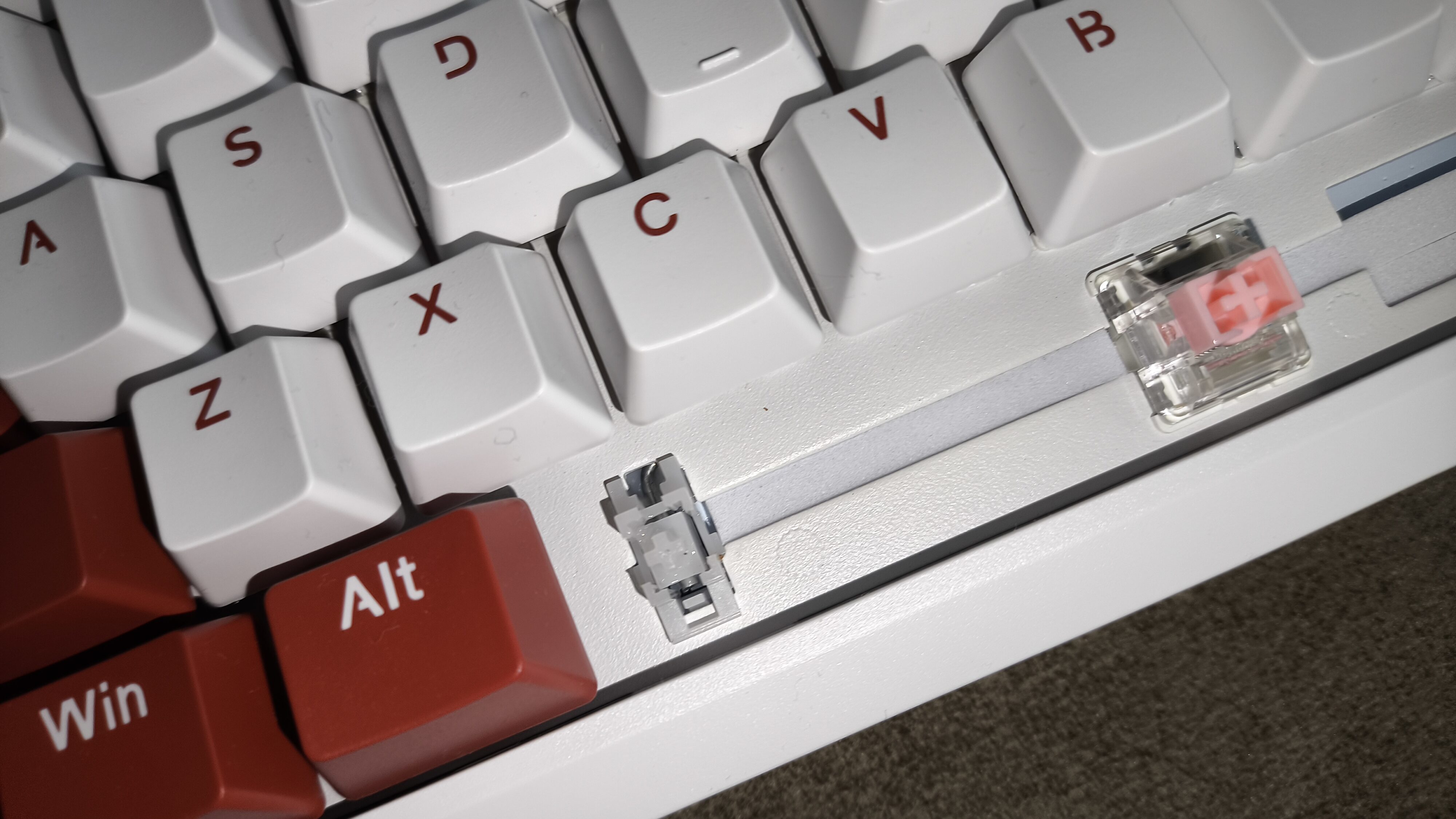 Redragon K721WRB-RGB Stormhunter - test klawiatury za 300 złotych opartej na magnetycznych przełącznikach