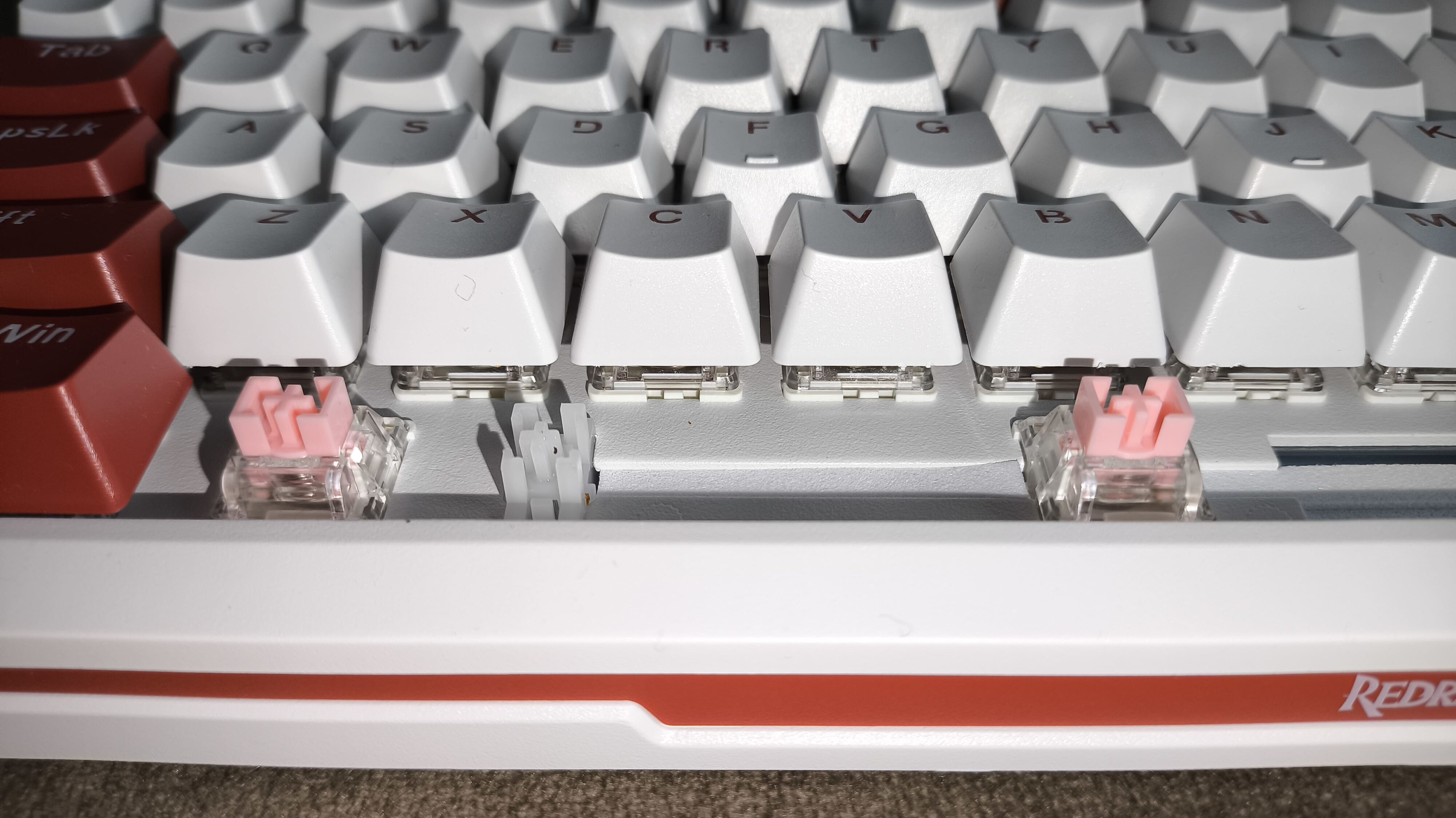 Redragon K721WRB-RGB Stormhunter - test klawiatury za 300 złotych opartej na magnetycznych przełącznikach