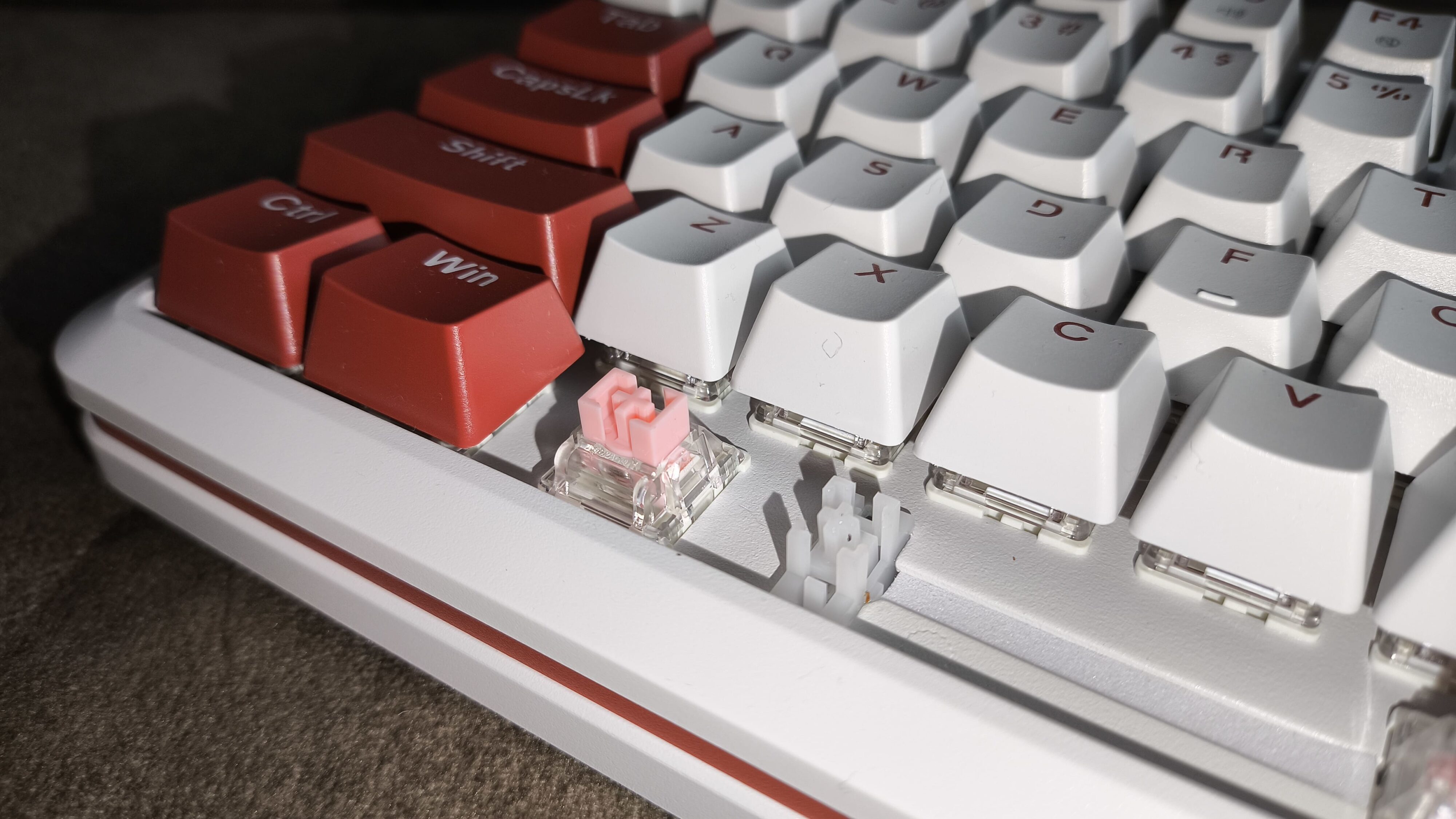 Redragon K721WRB-RGB Stormhunter - test klawiatury za 300 złotych opartej na magnetycznych przełącznikach