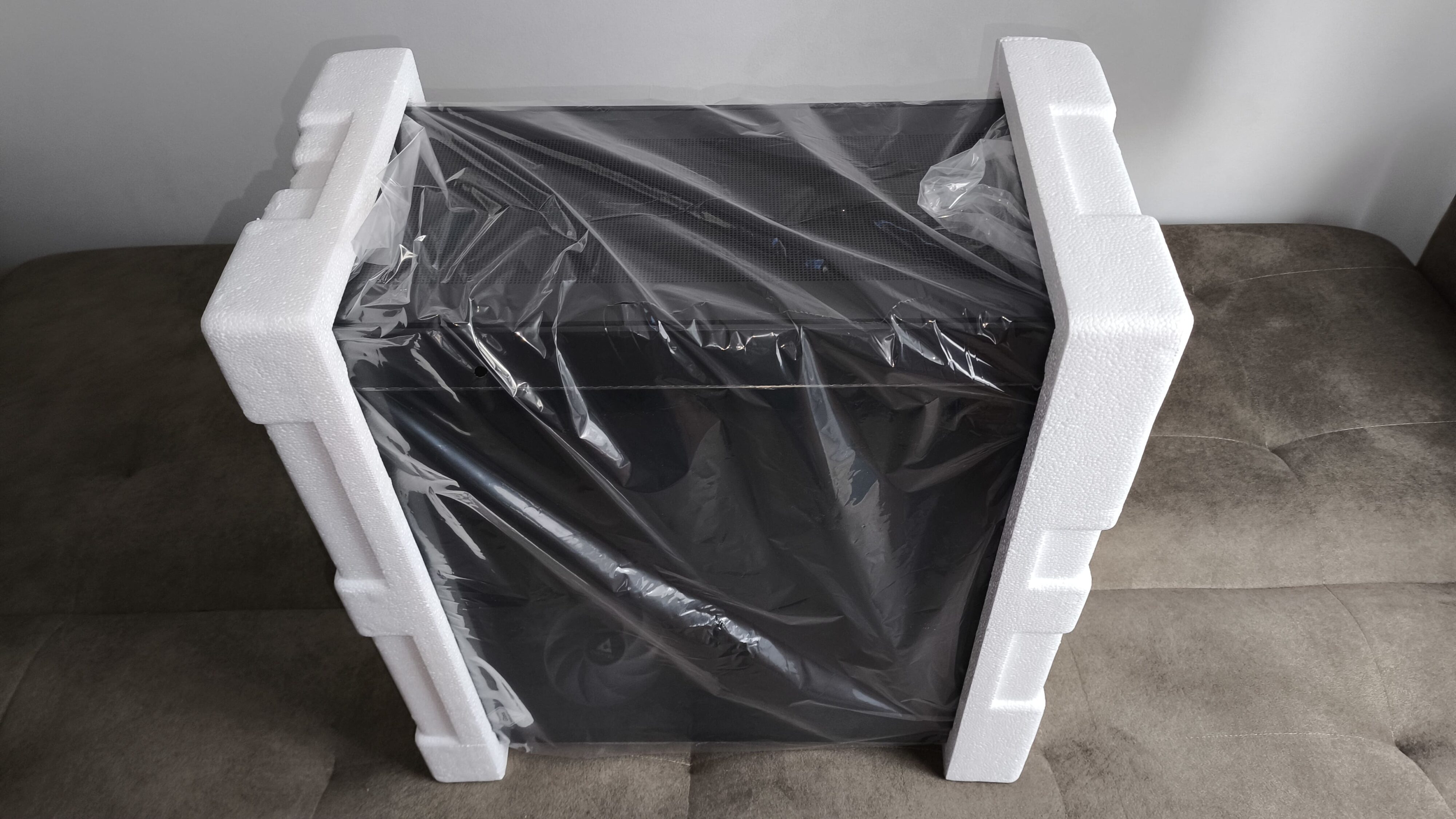 Chieftec Hunter 3 - test obudowy. Choć jest budżetowo to jest dobrze