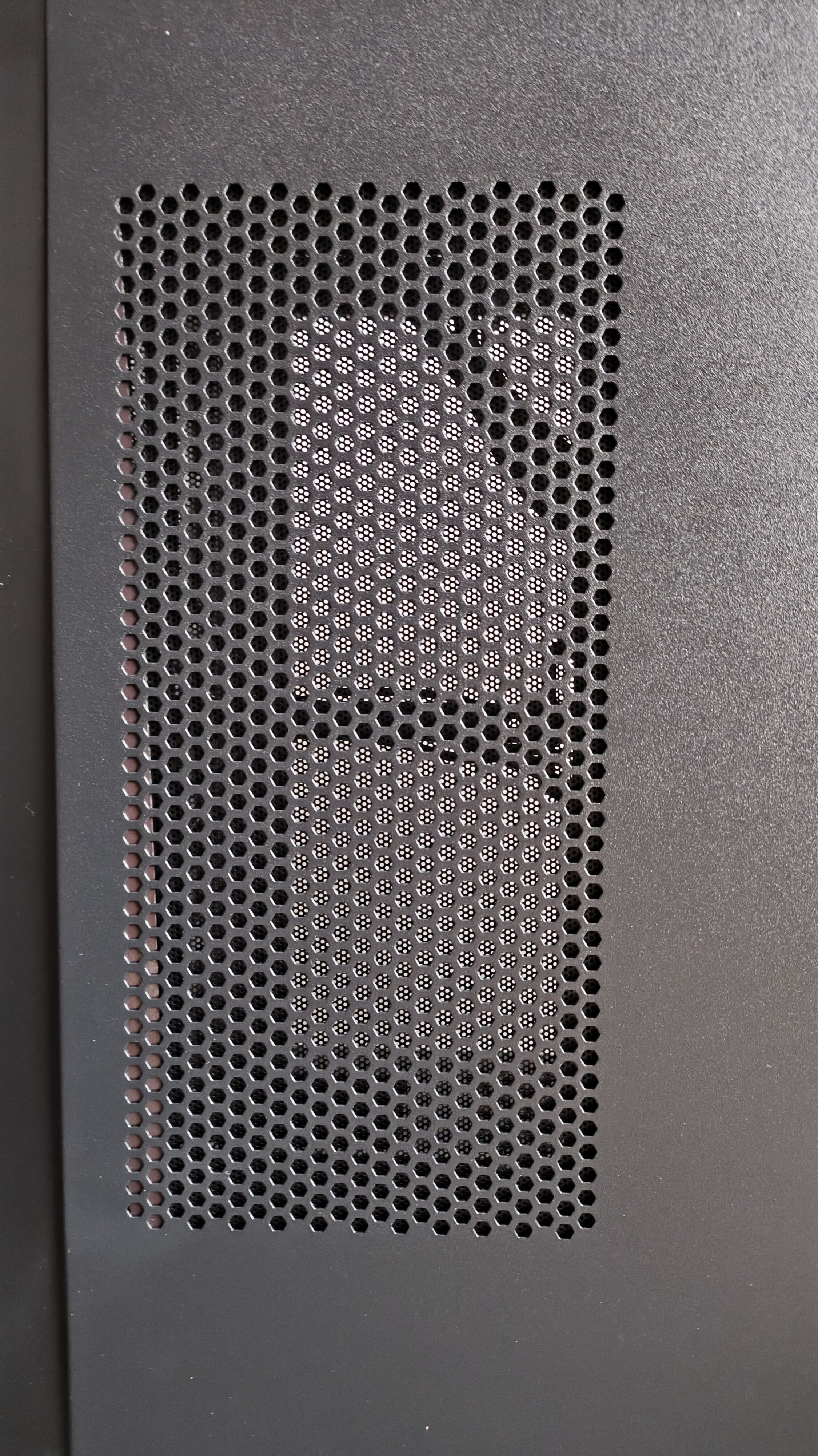 Chieftec Hunter 3 - test obudowy. Choć jest budżetowo to jest dobrze