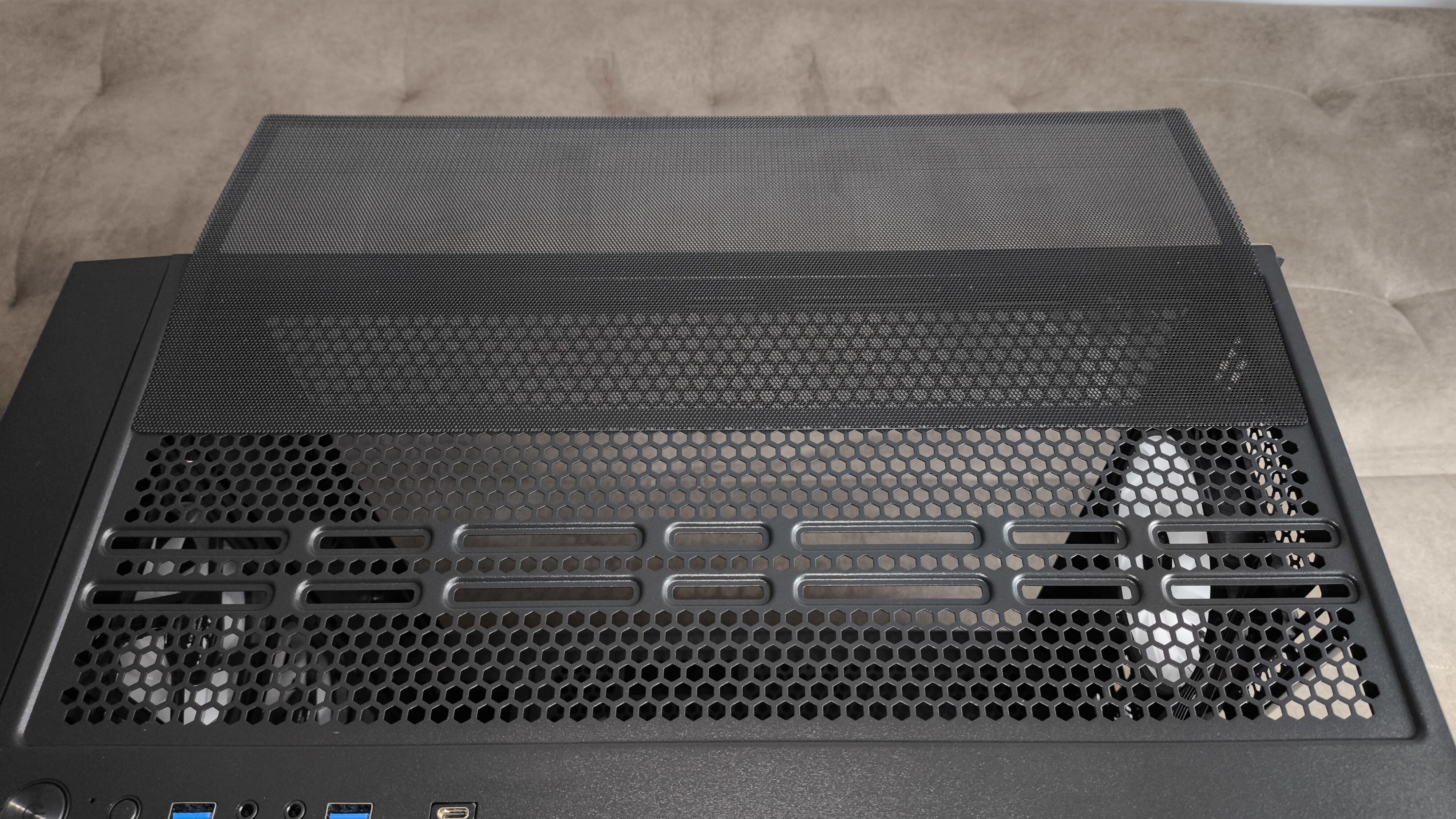 Chieftec Hunter 3 - test obudowy. Choć jest budżetowo to jest dobrze