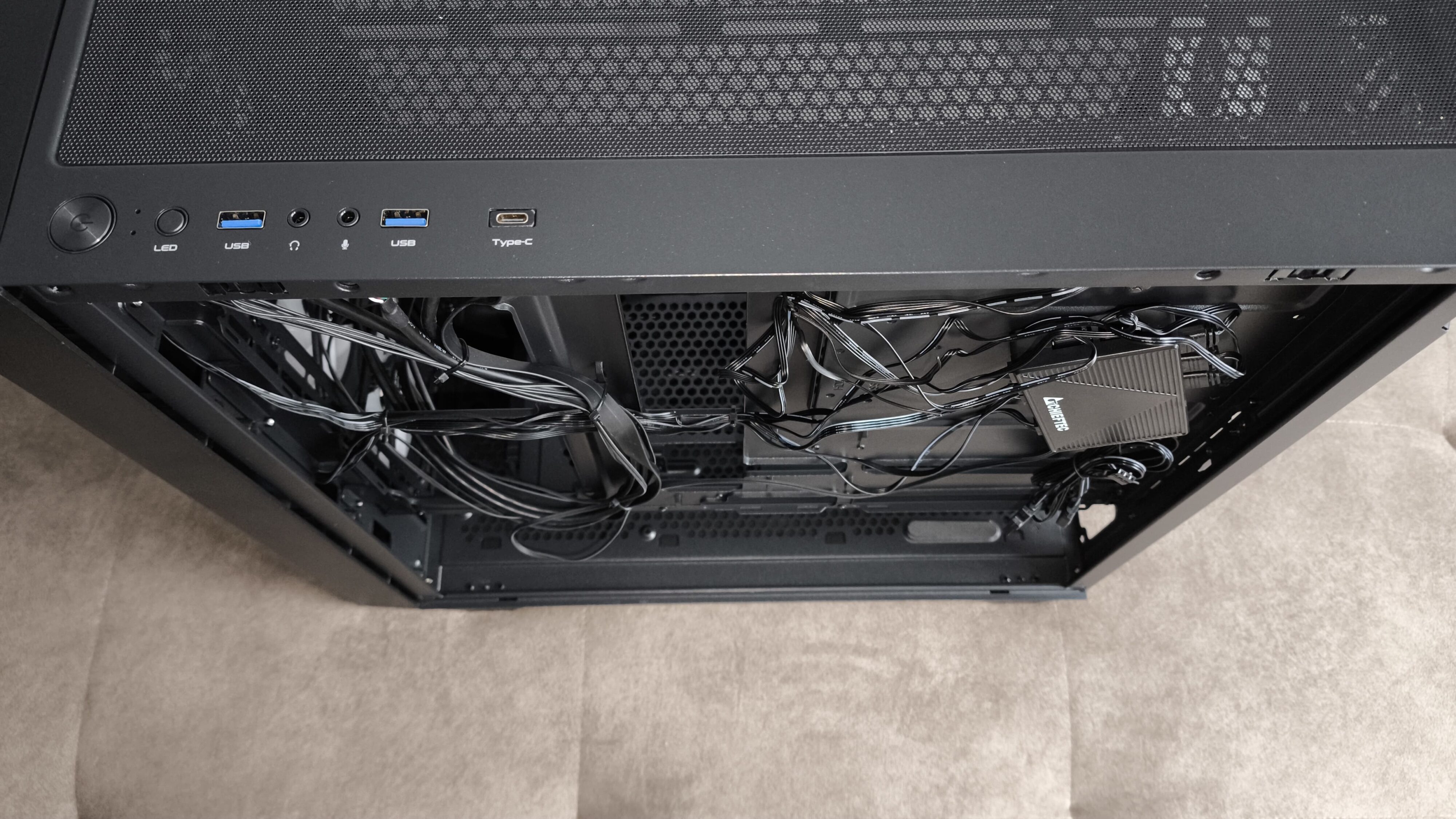 Chieftec Hunter 3 - test obudowy. Choć jest budżetowo to jest dobrze