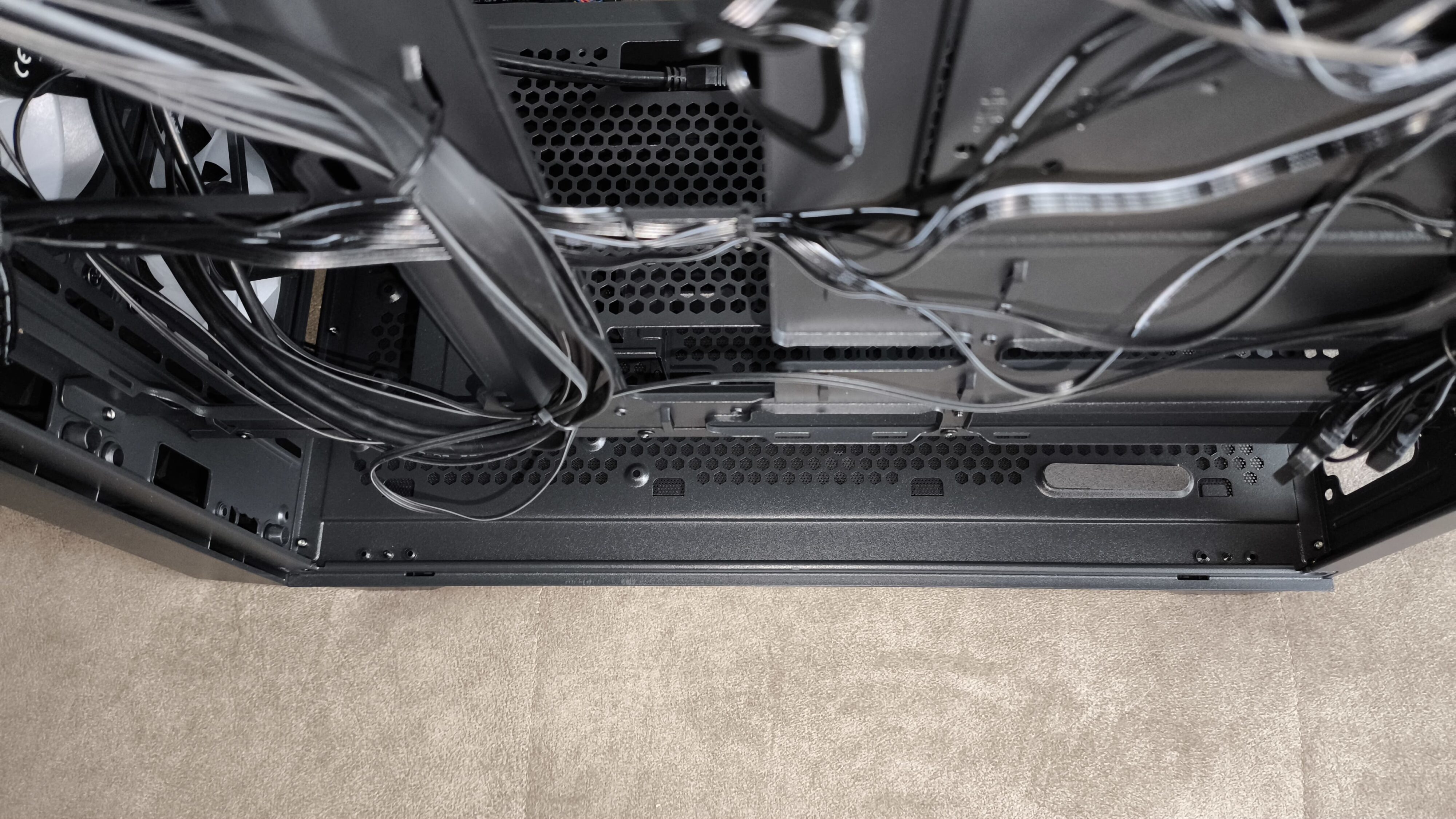 Chieftec Hunter 3 - test obudowy. Choć jest budżetowo to jest dobrze