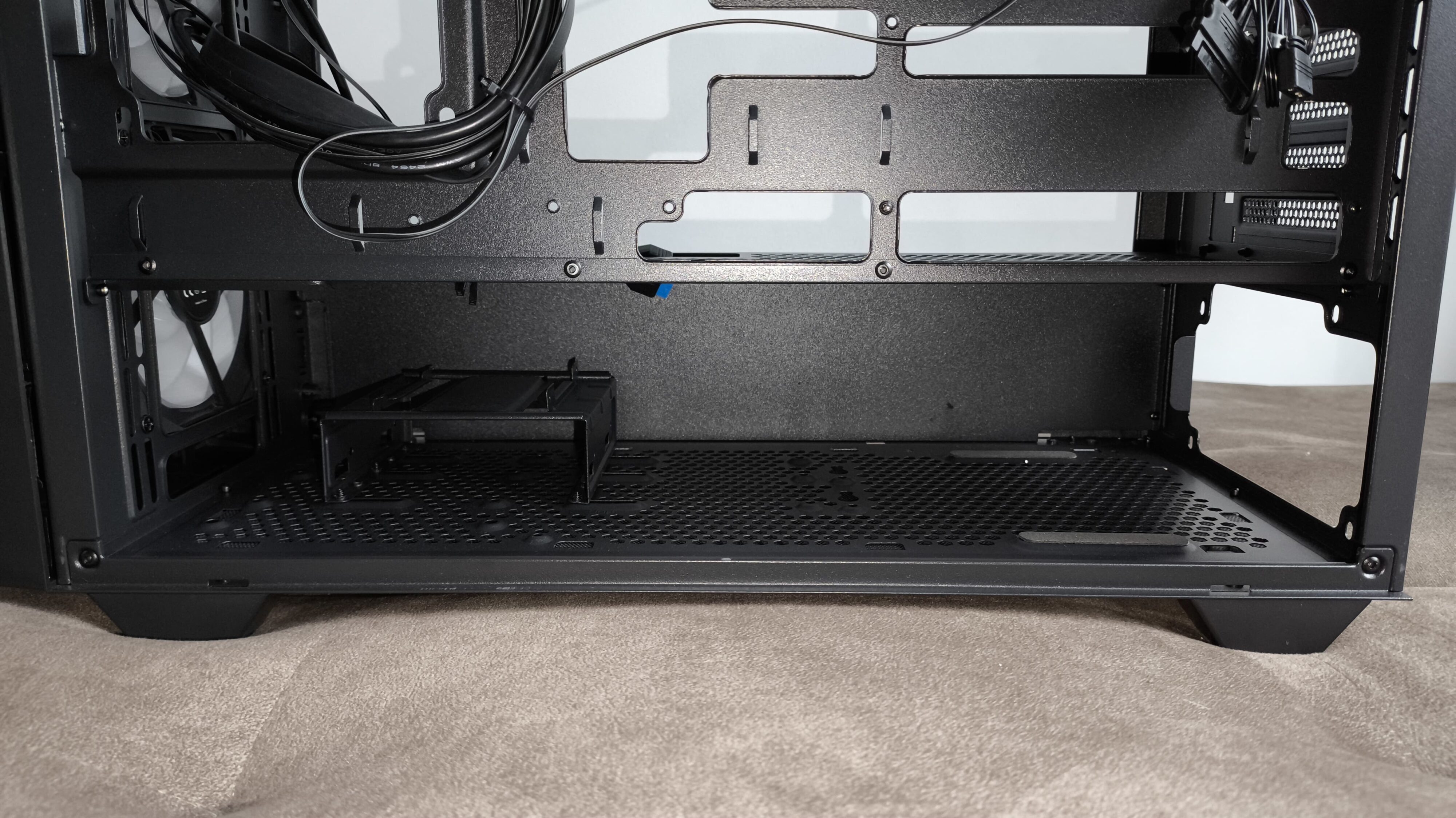 Chieftec Hunter 3 - test obudowy. Choć jest budżetowo to jest dobrze