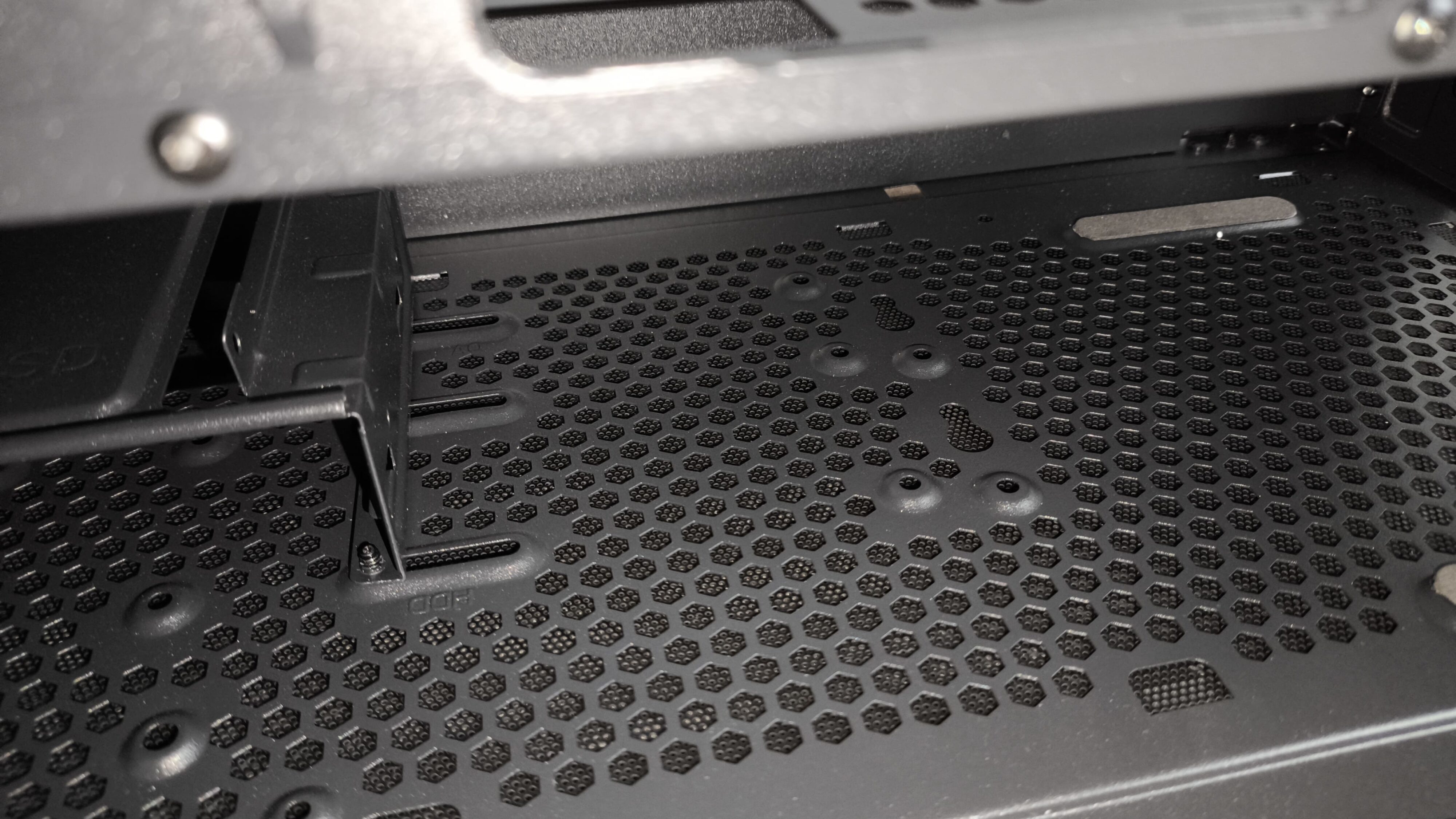 Chieftec Hunter 3 - test obudowy. Choć jest budżetowo to jest dobrze