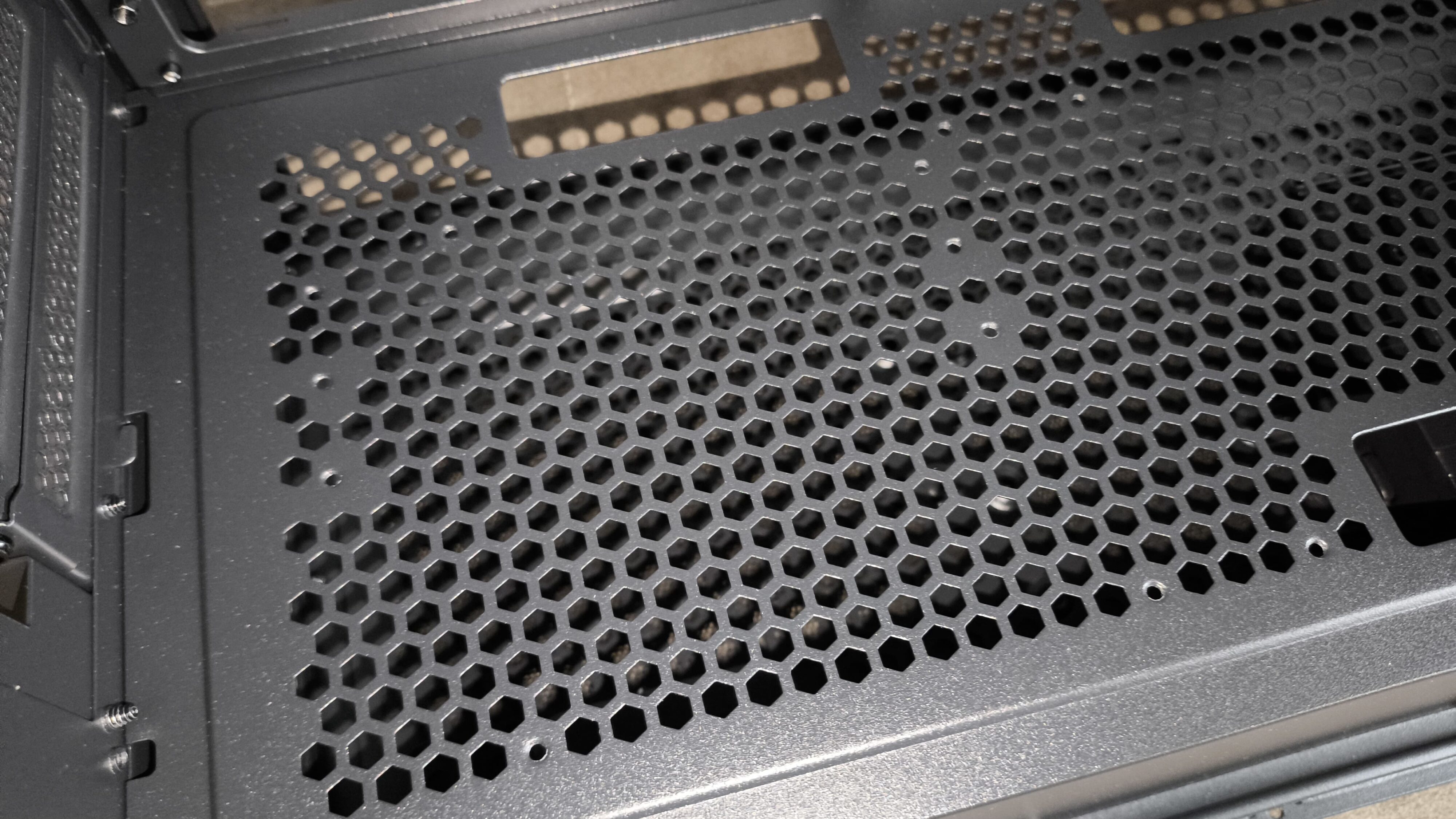 Chieftec Hunter 3 - test obudowy. Choć jest budżetowo to jest dobrze