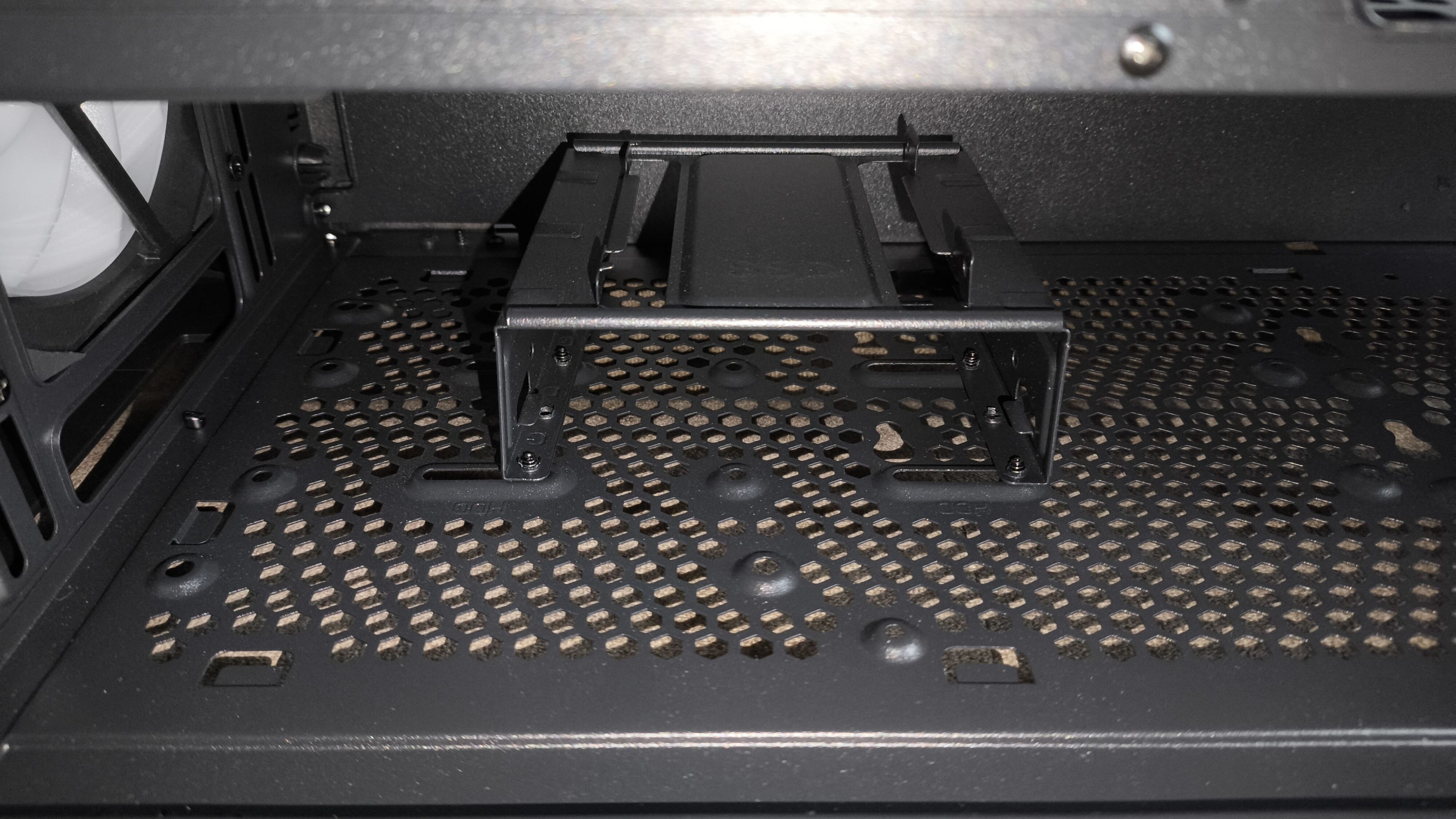 Chieftec Hunter 3 - test obudowy. Choć jest budżetowo to jest dobrze