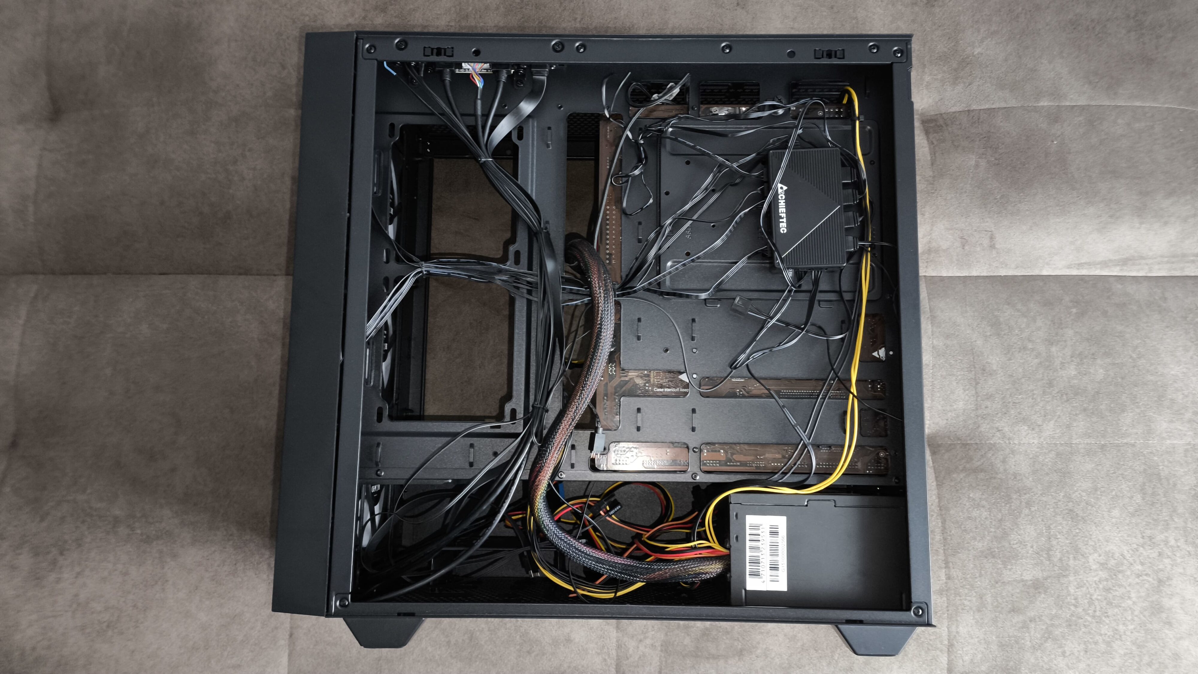 Chieftec Hunter 3 - test obudowy. Choć jest budżetowo to jest dobrze