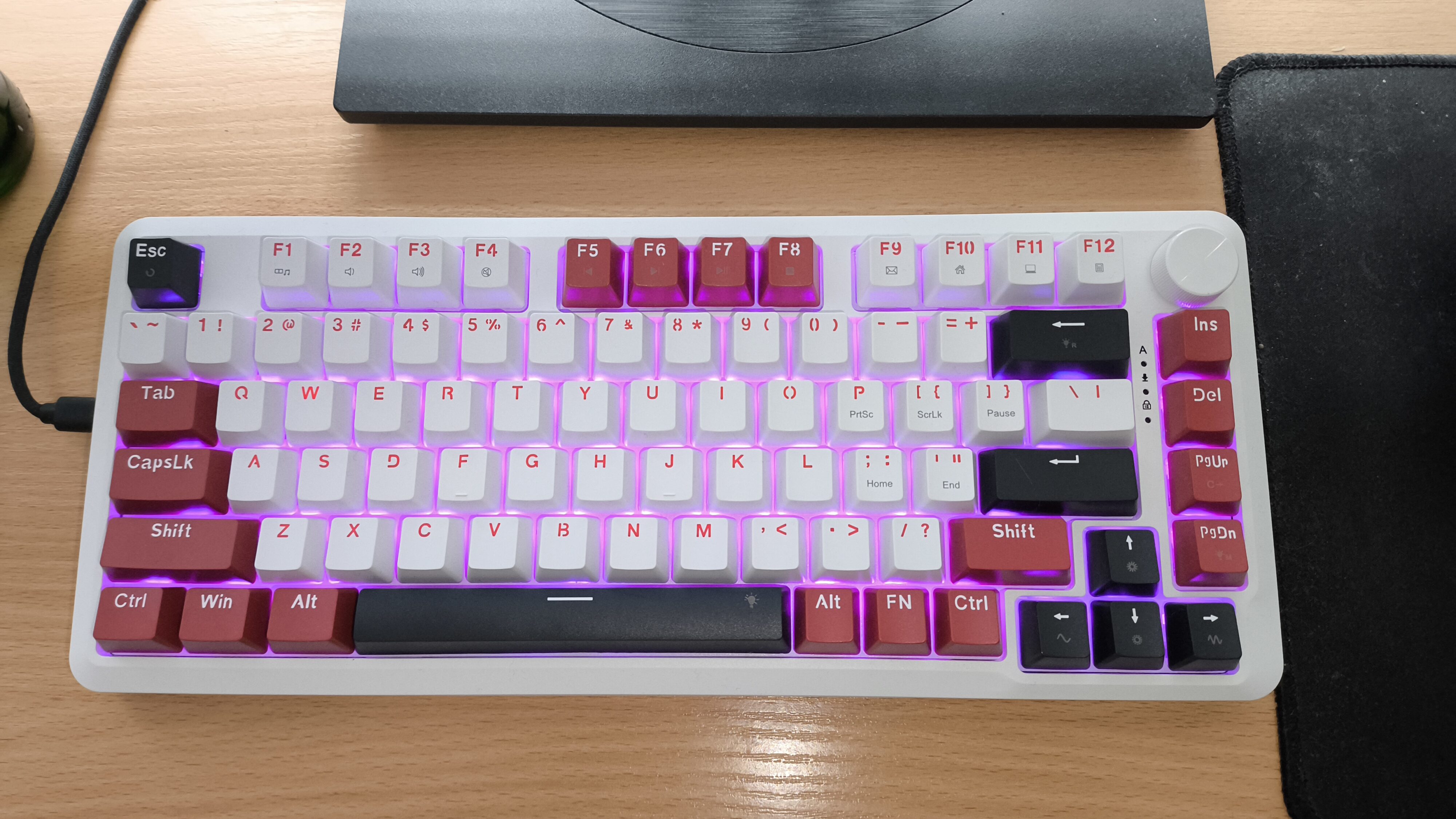 Redragon K721WRB-RGB Stormhunter - test klawiatury za 300 złotych opartej na magnetycznych przełącznikach