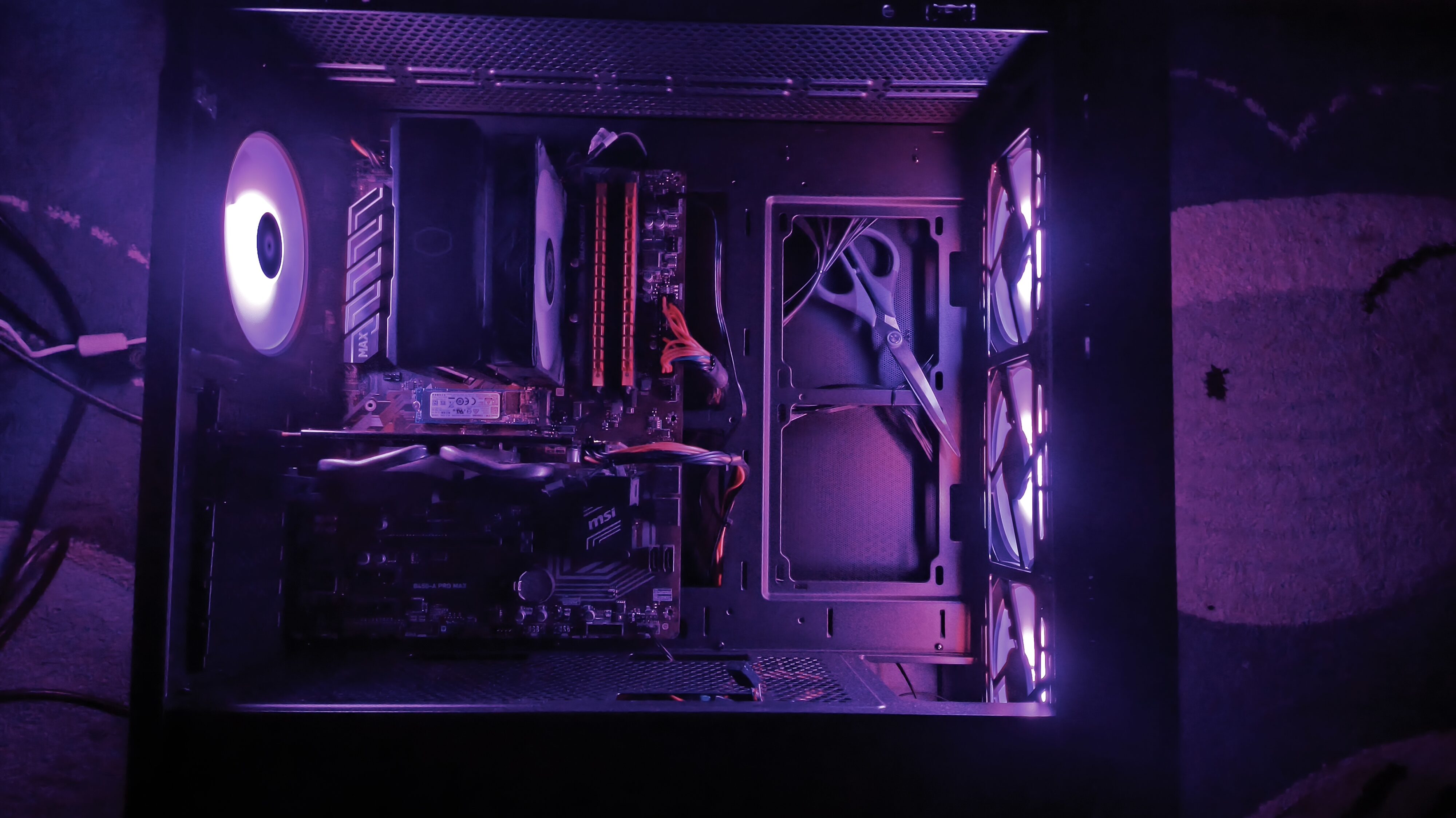 Chieftec Hunter 3 - test obudowy. Choć jest budżetowo to jest dobrze