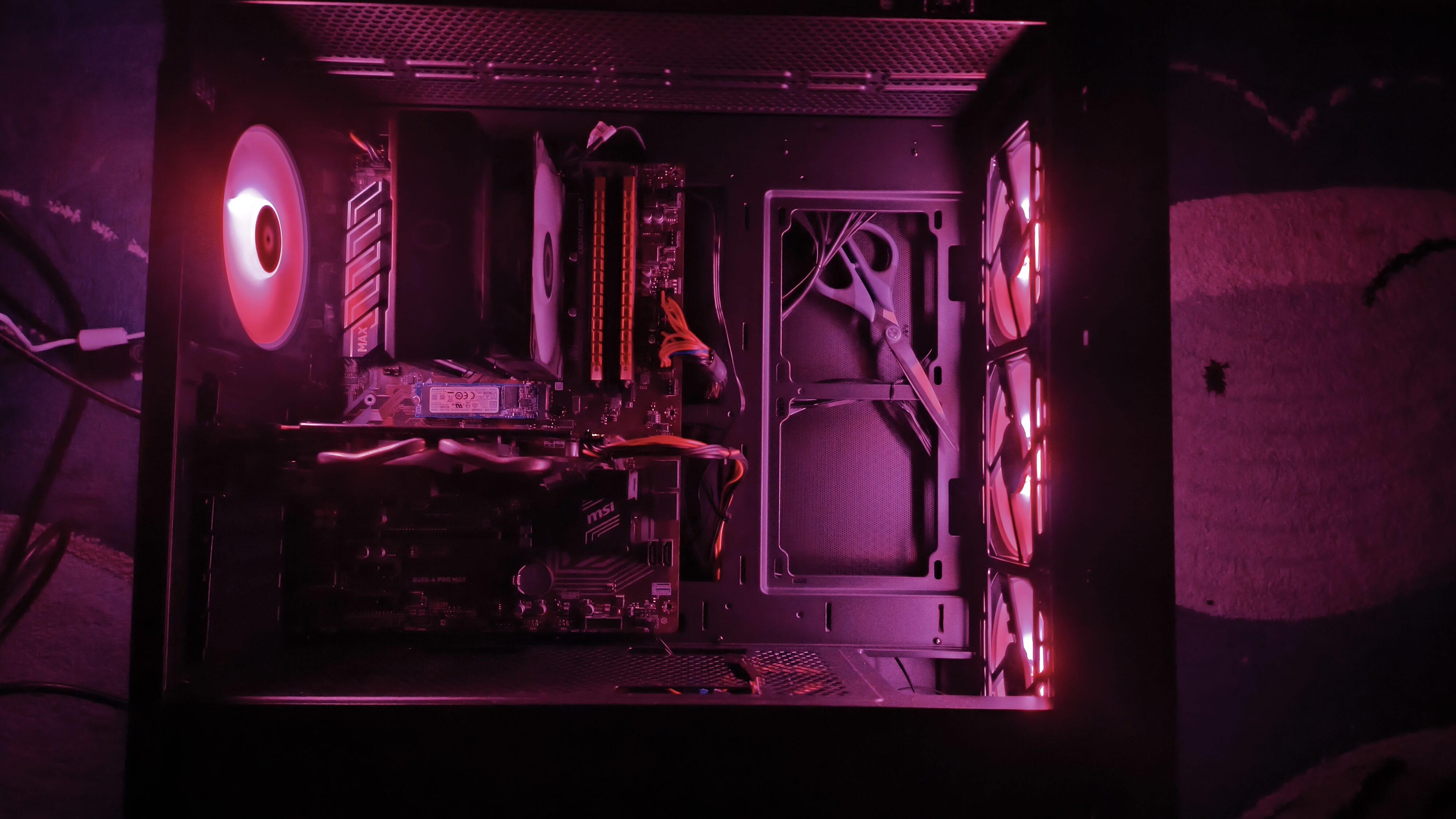 Chieftec Hunter 3 - test obudowy. Choć jest budżetowo to jest dobrze