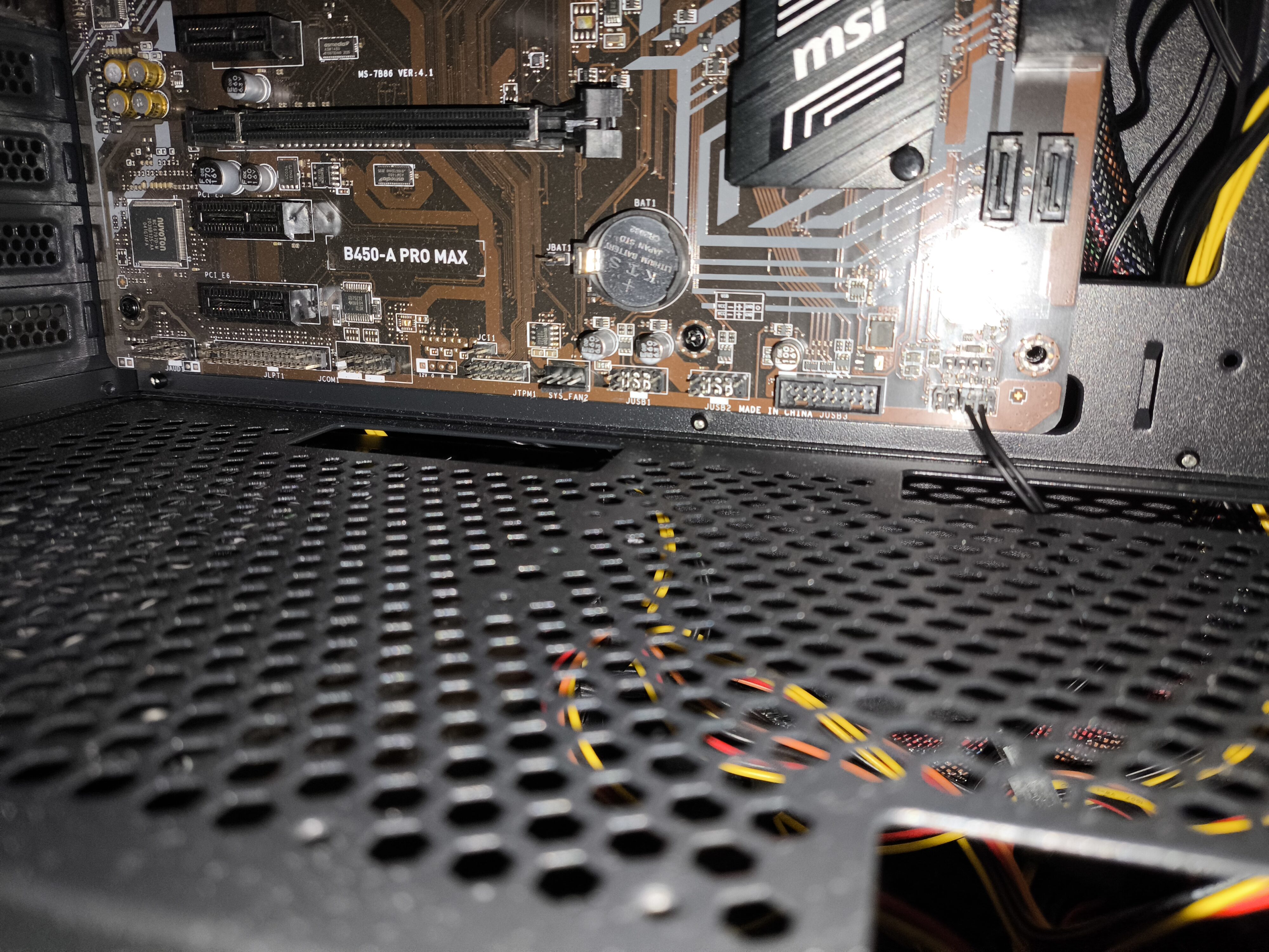 Chieftec Hunter 3 - test obudowy. Choć jest budżetowo to jest dobrze