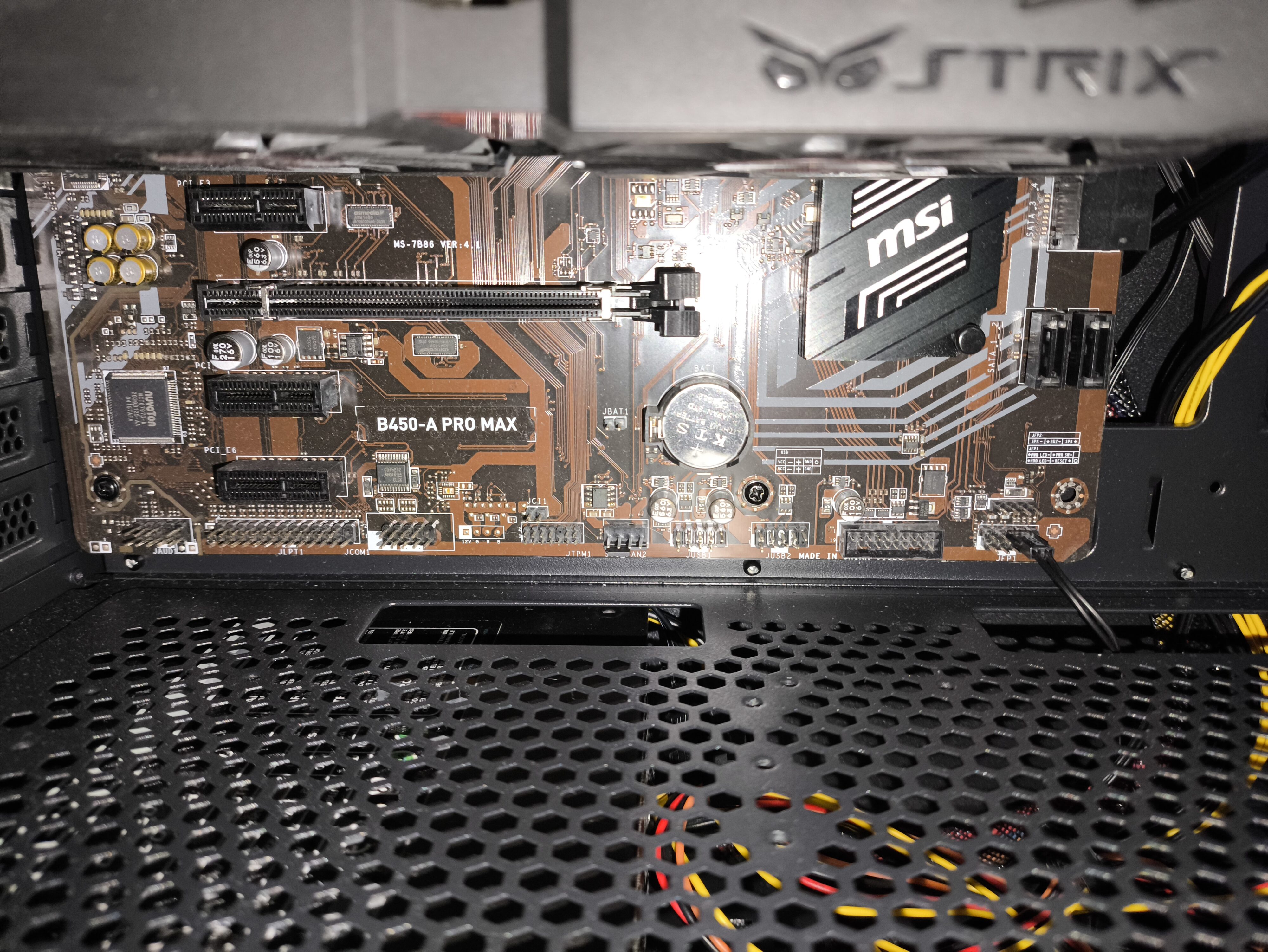 Chieftec Hunter 3 - test obudowy. Choć jest budżetowo to jest dobrze