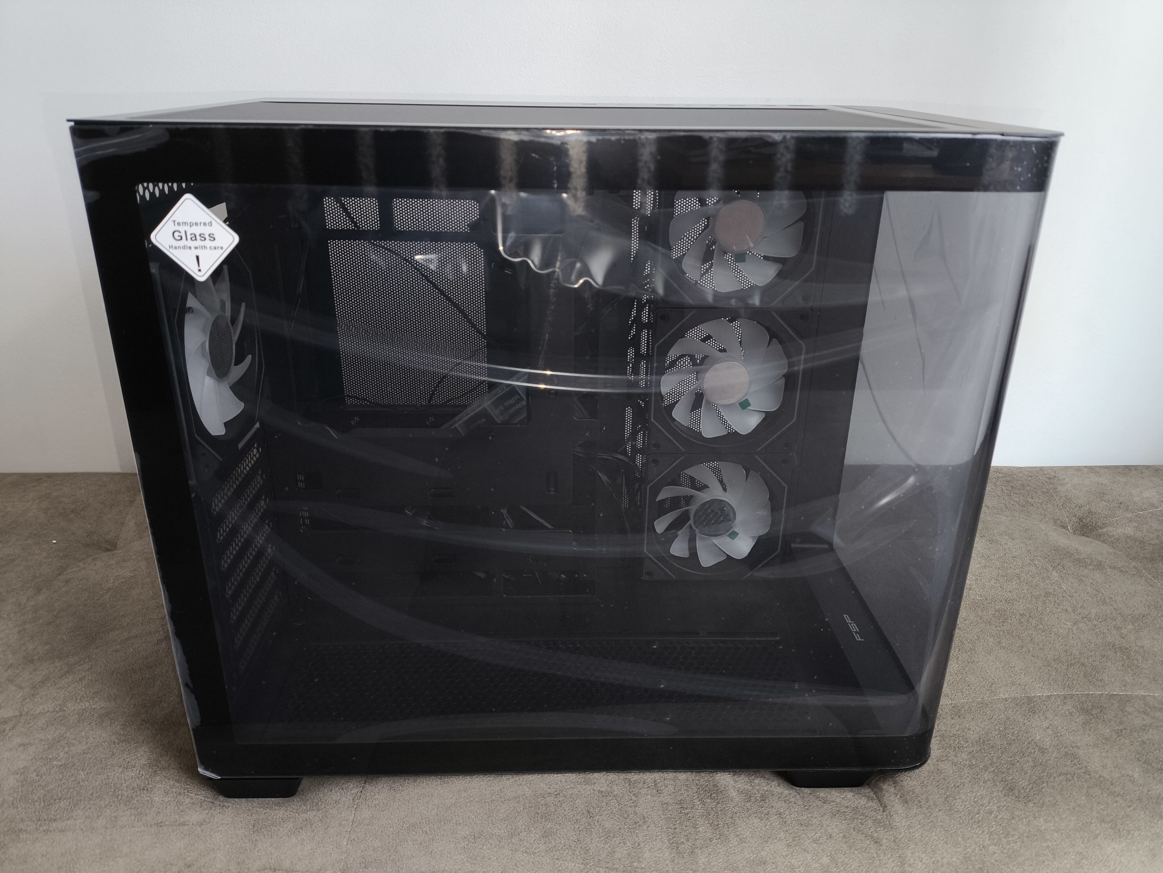 FSP M580 - test obudowy z zakrzywionym szkłem, które spodoba się każdemu!