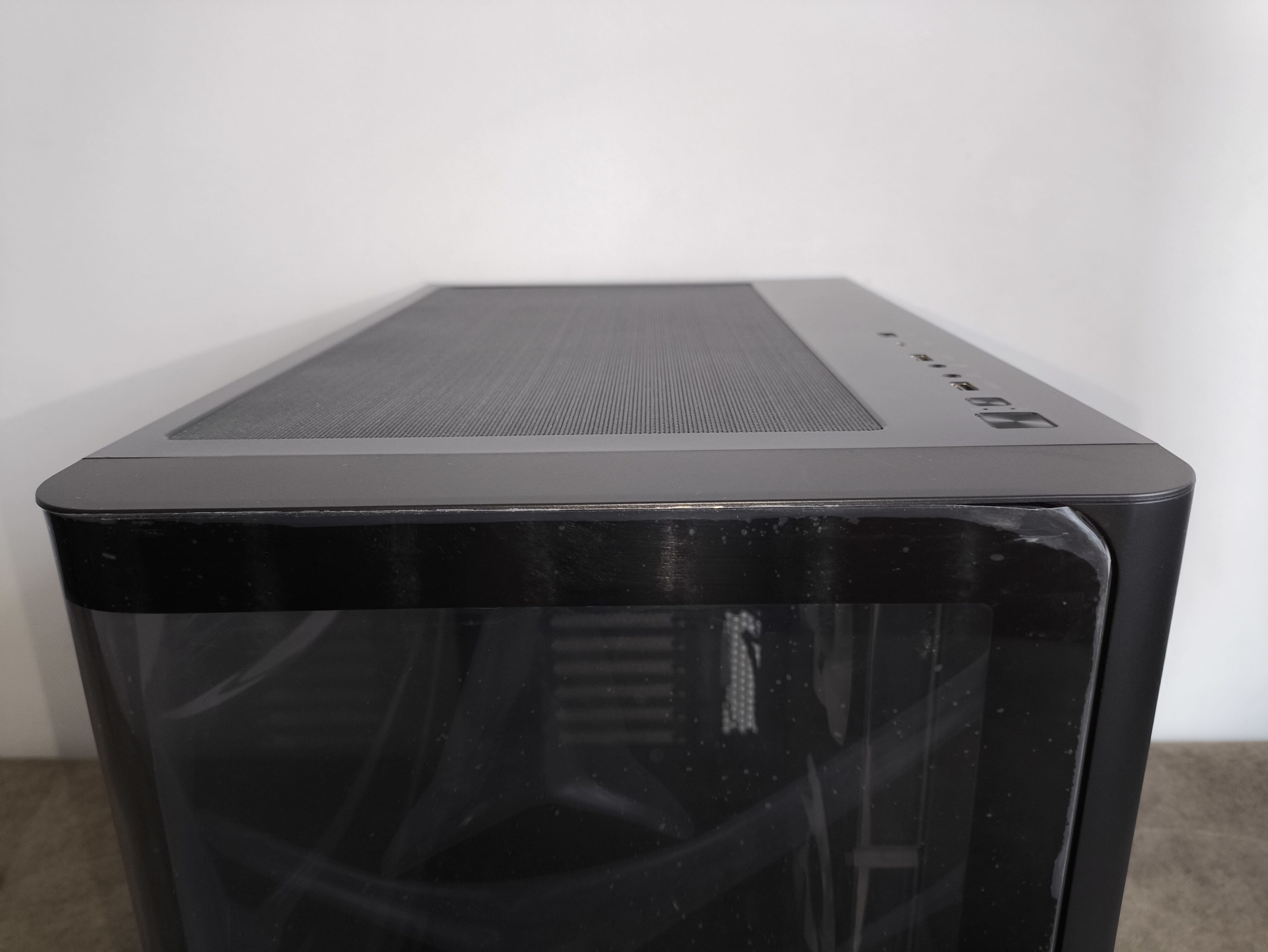 FSP M580 - test obudowy z zakrzywionym szkłem, które spodoba się każdemu!