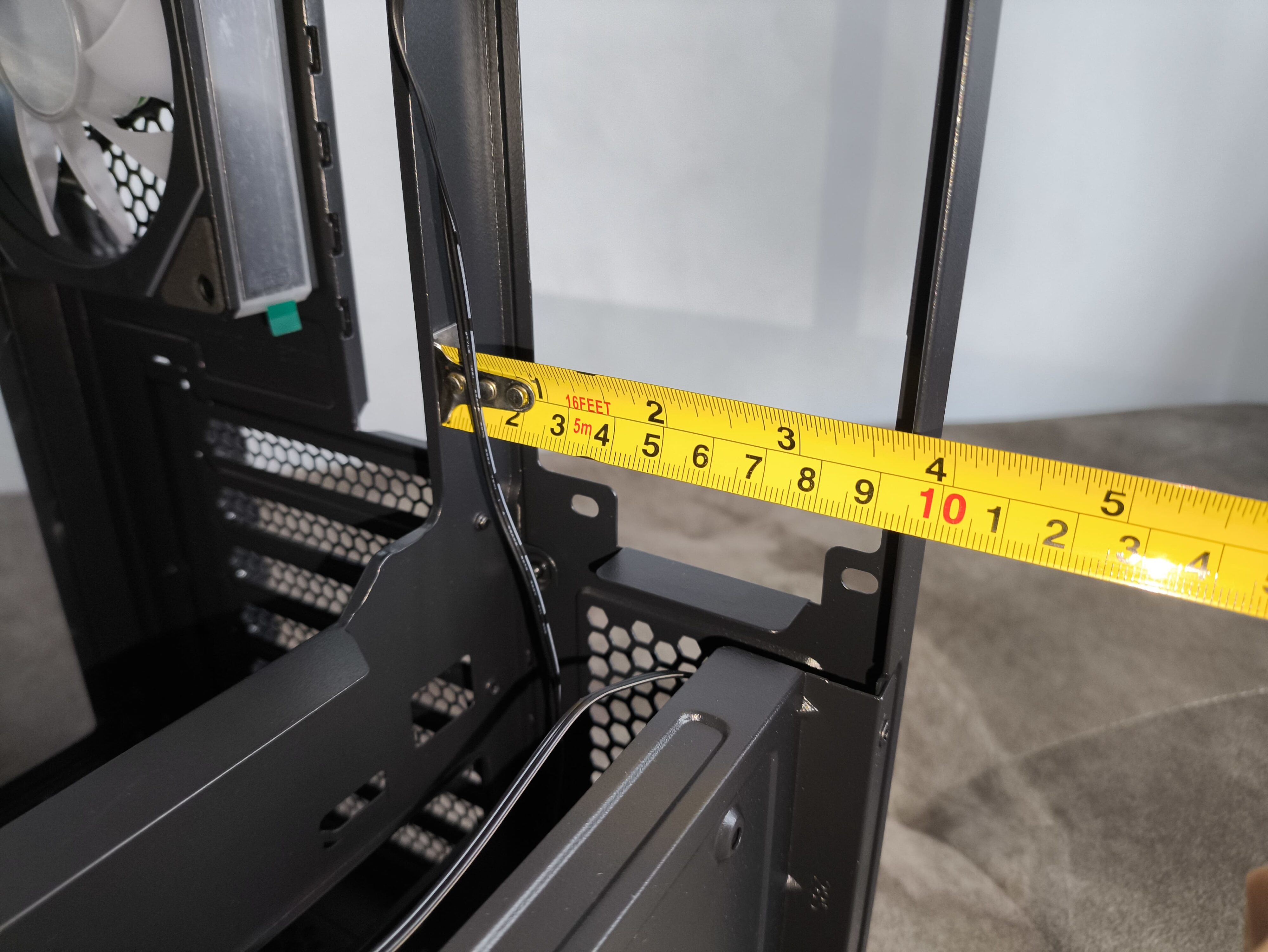 FSP M580 - test obudowy z zakrzywionym szkłem, które spodoba się każdemu!