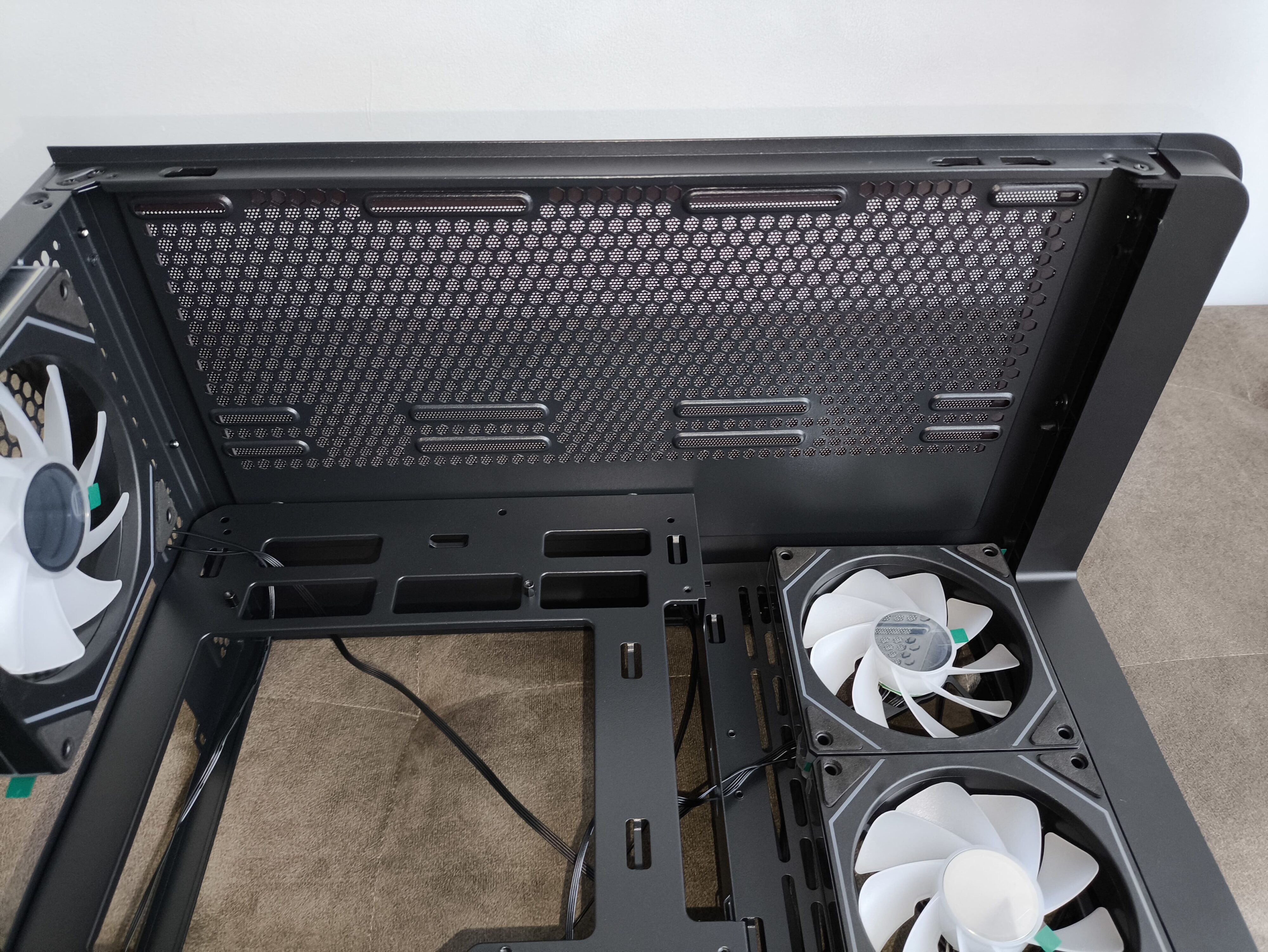 FSP M580 - test obudowy z zakrzywionym szkłem, które spodoba się każdemu!