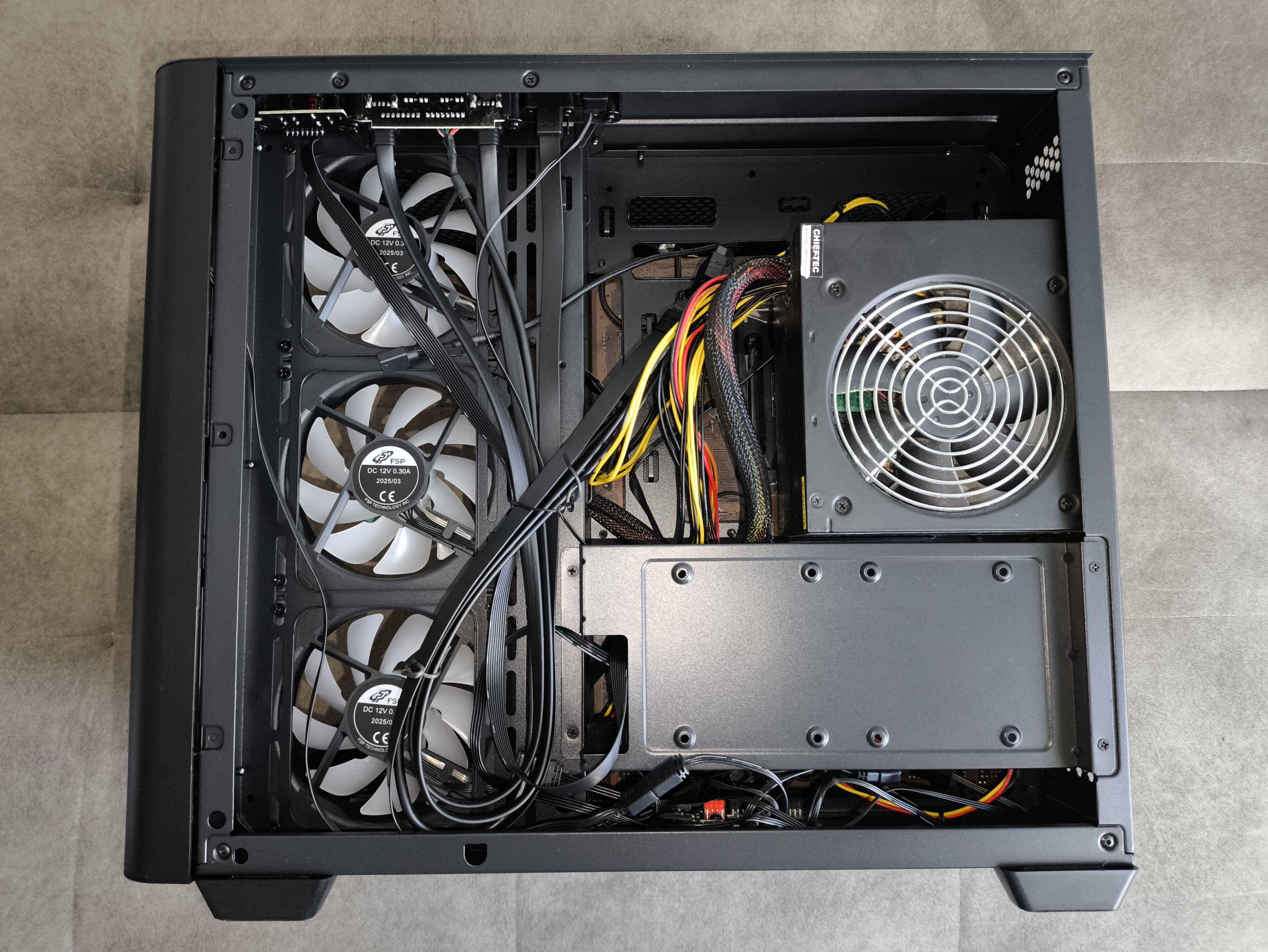 FSP M580 - test obudowy z zakrzywionym szkłem, które spodoba się każdemu!