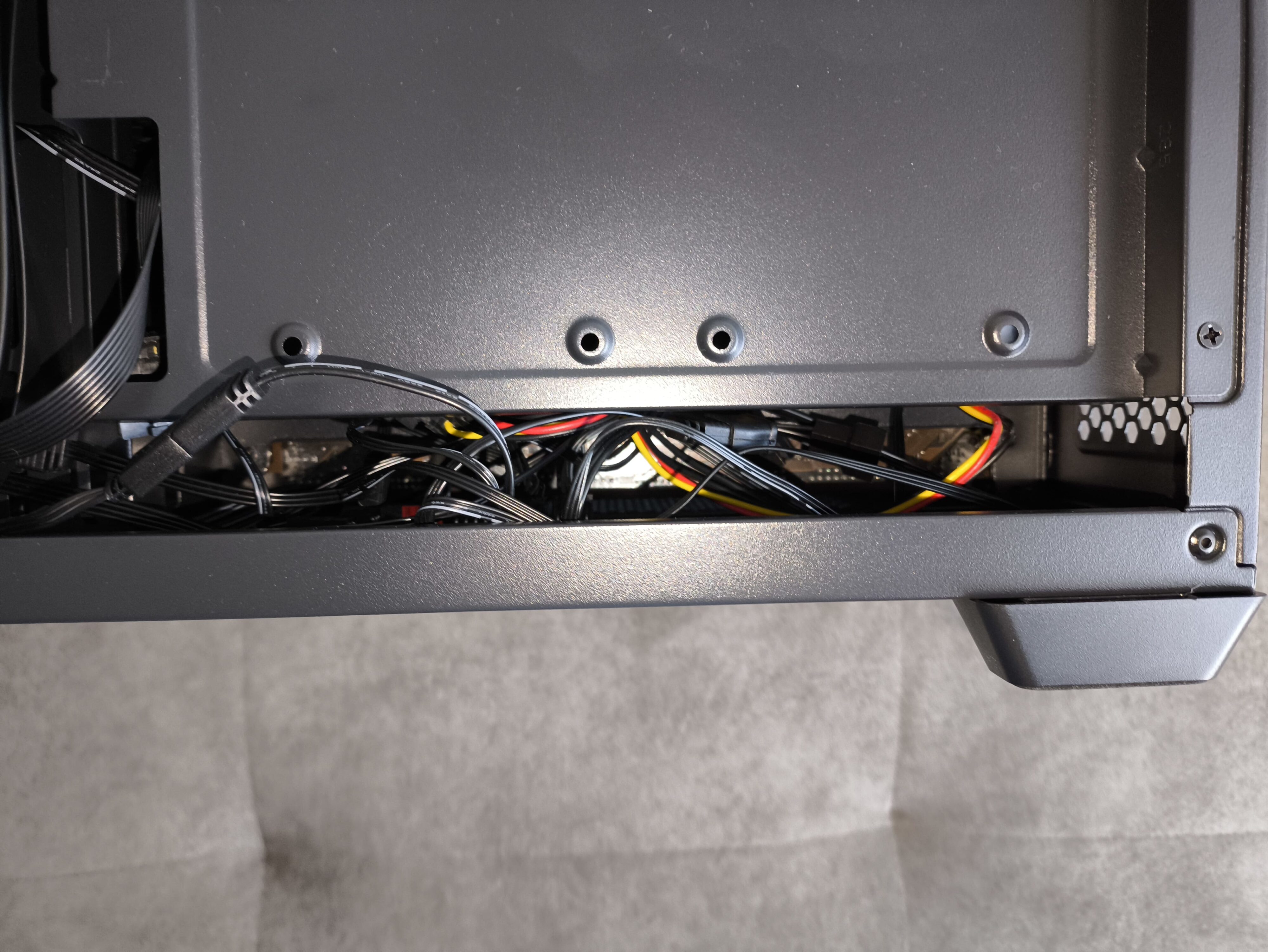 FSP M580 - test obudowy z zakrzywionym szkłem, które spodoba się każdemu!