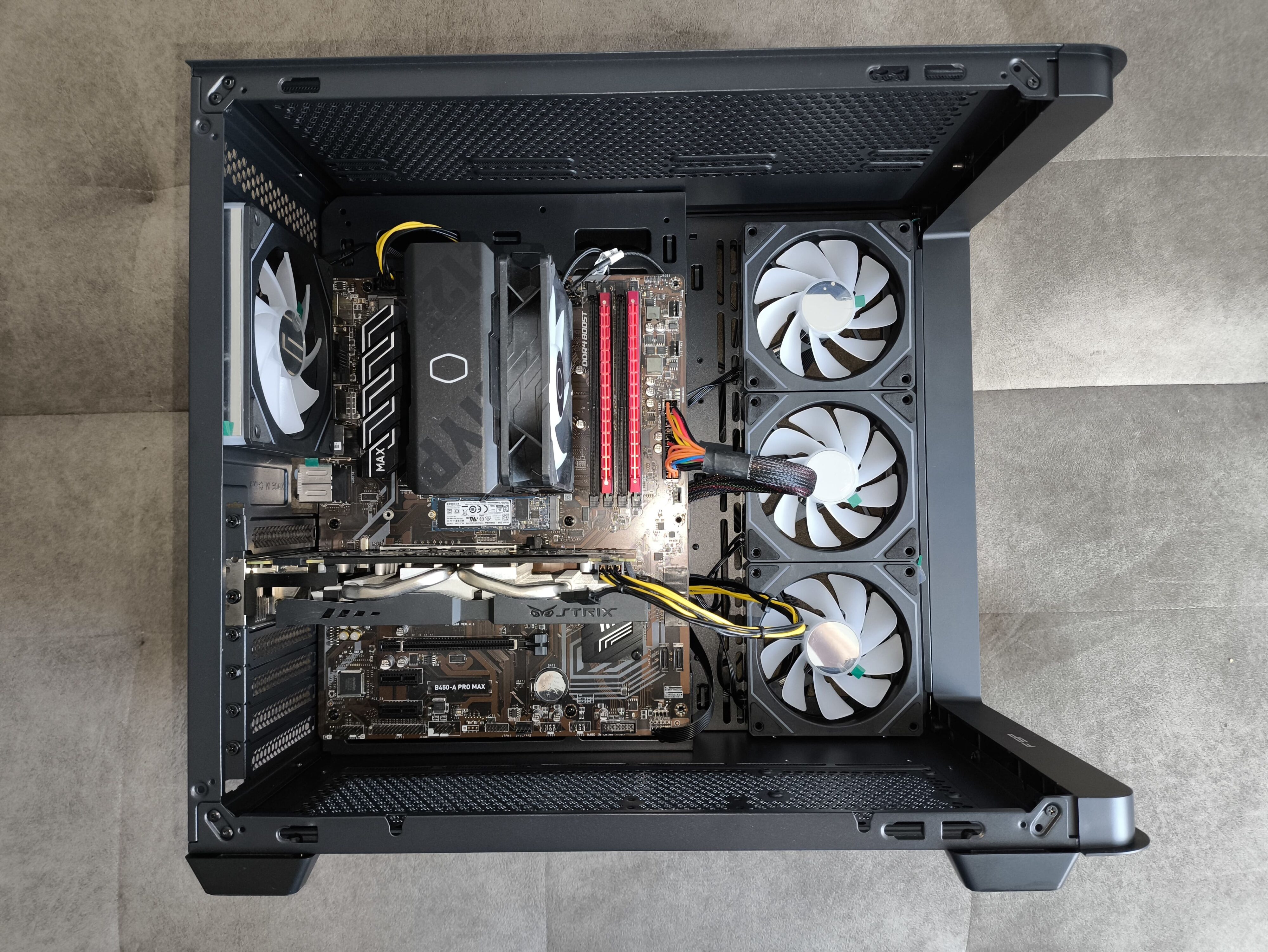 FSP M580 - test obudowy z zakrzywionym szkłem, które spodoba się każdemu!