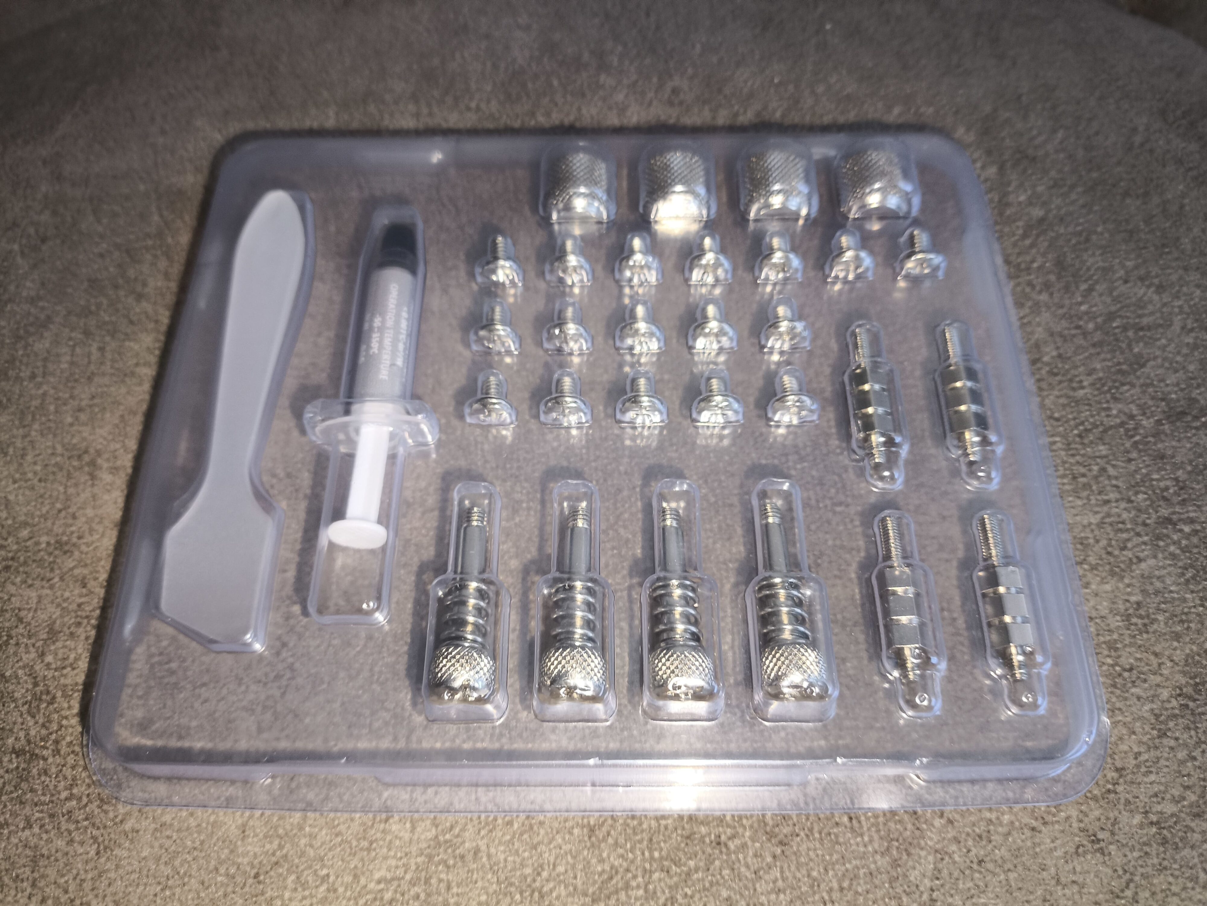 Krux HydroX 240 / Krux HydroGlance 360 White LCD - premierowy test chłodzeń AIO. Czy oba są warte uwagi?