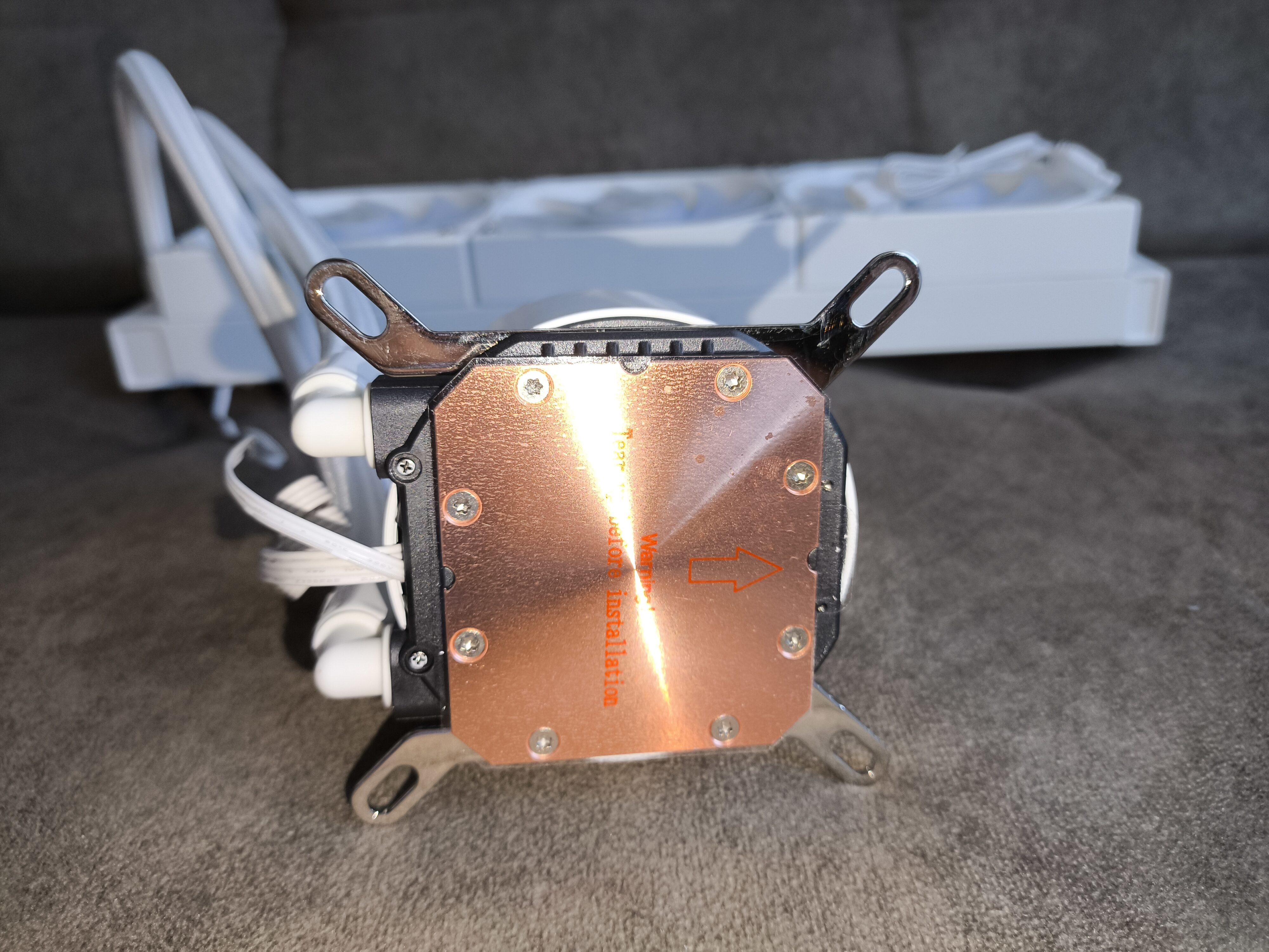 Krux HydroX 240 / Krux HydroGlance 360 White LCD - premierowy test chłodzeń AIO. Czy oba są warte uwagi?