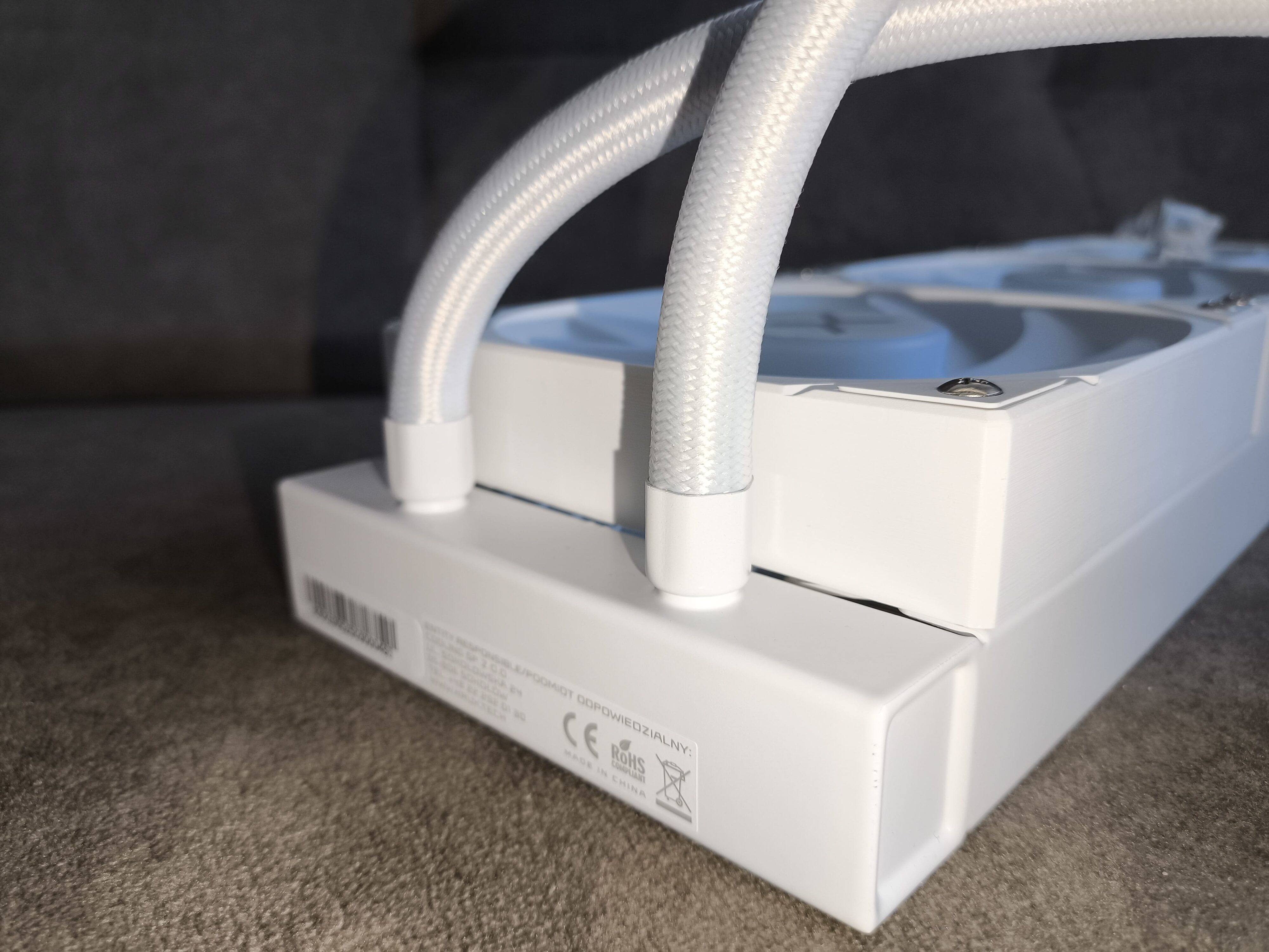 Krux HydroX 240 / Krux HydroGlance 360 White LCD - premierowy test chłodzeń AIO. Czy oba są warte uwagi?