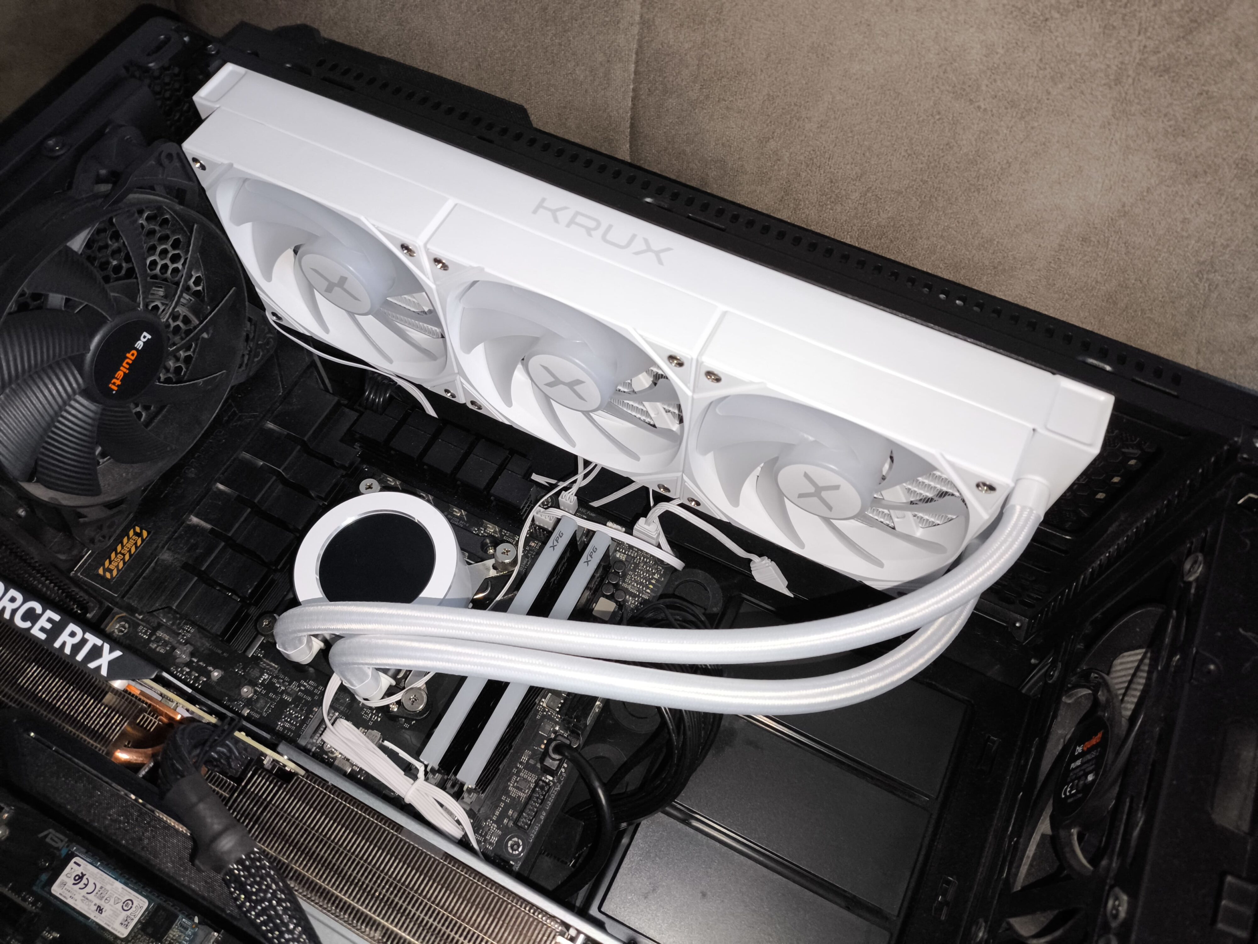 Krux HydroX 240 / Krux HydroGlance 360 White LCD - premierowy test chłodzeń AIO. Czy oba są warte uwagi?