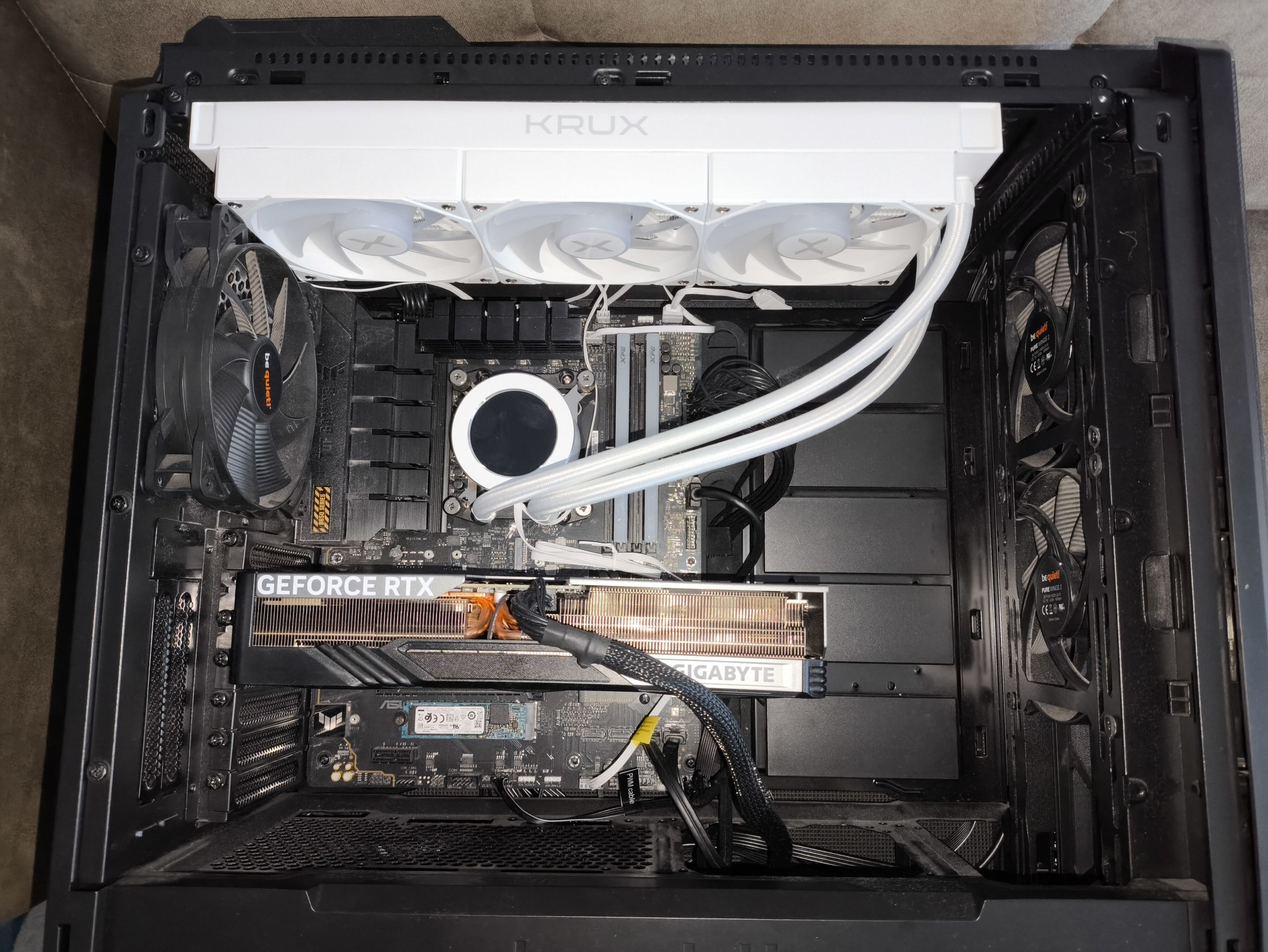 Krux HydroX 240 / Krux HydroGlance 360 White LCD - premierowy test chłodzeń AIO. Czy oba są warte uwagi?