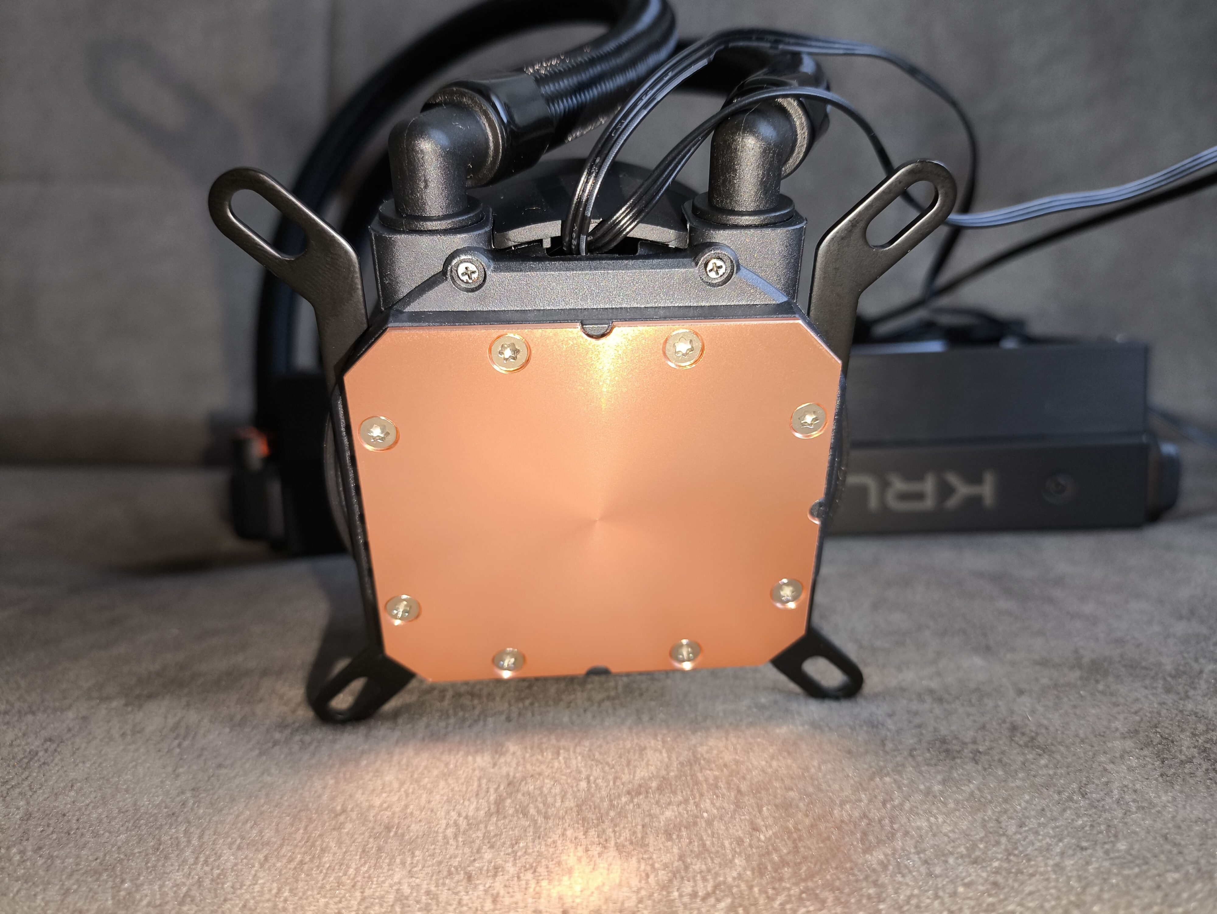 Krux HydroX 240 / Krux HydroGlance 360 White LCD - premierowy test chłodzeń AIO. Czy oba są warte uwagi?