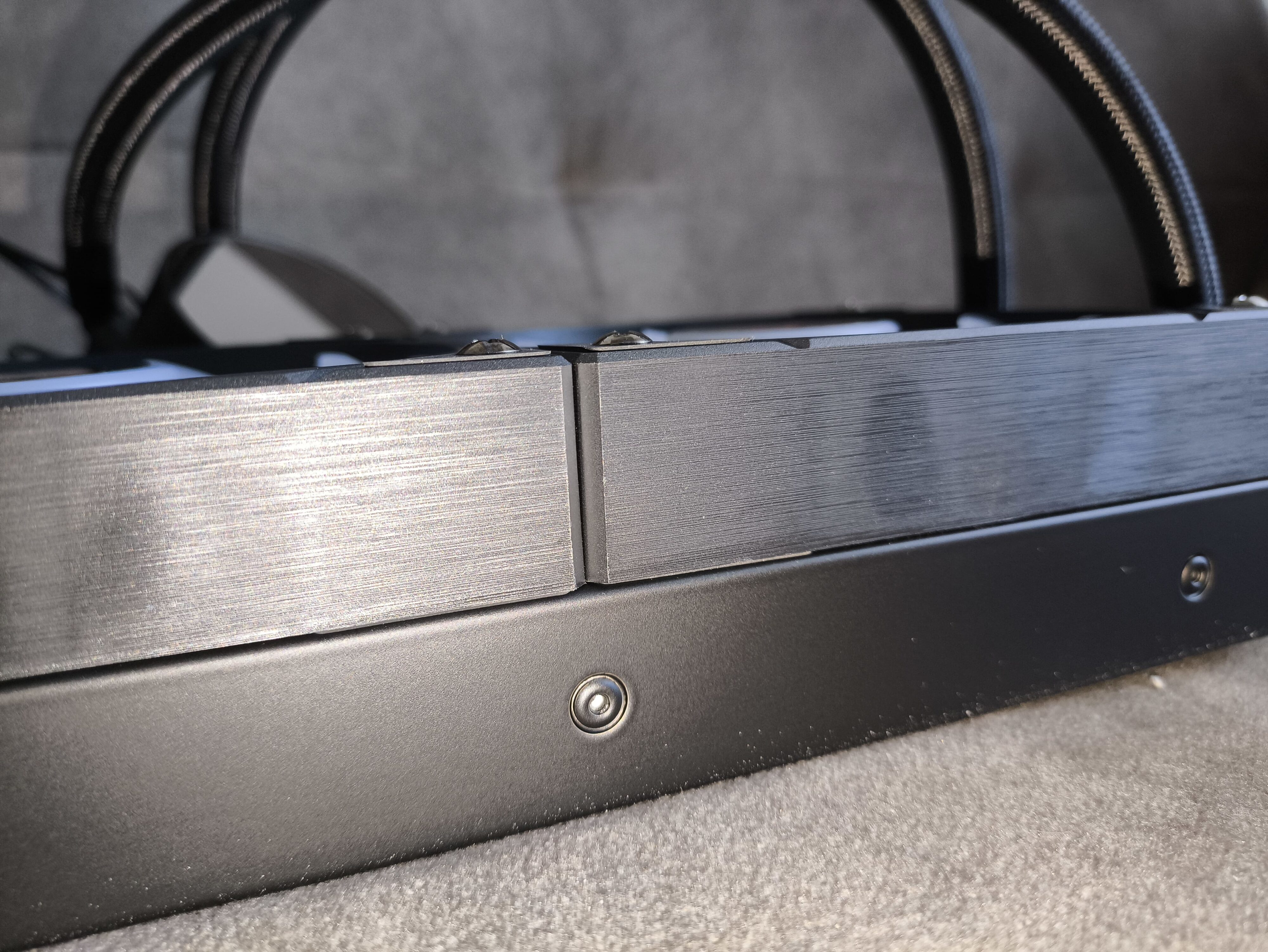 Krux HydroX 240 / Krux HydroGlance 360 White LCD - premierowy test chłodzeń AIO. Czy oba są warte uwagi?