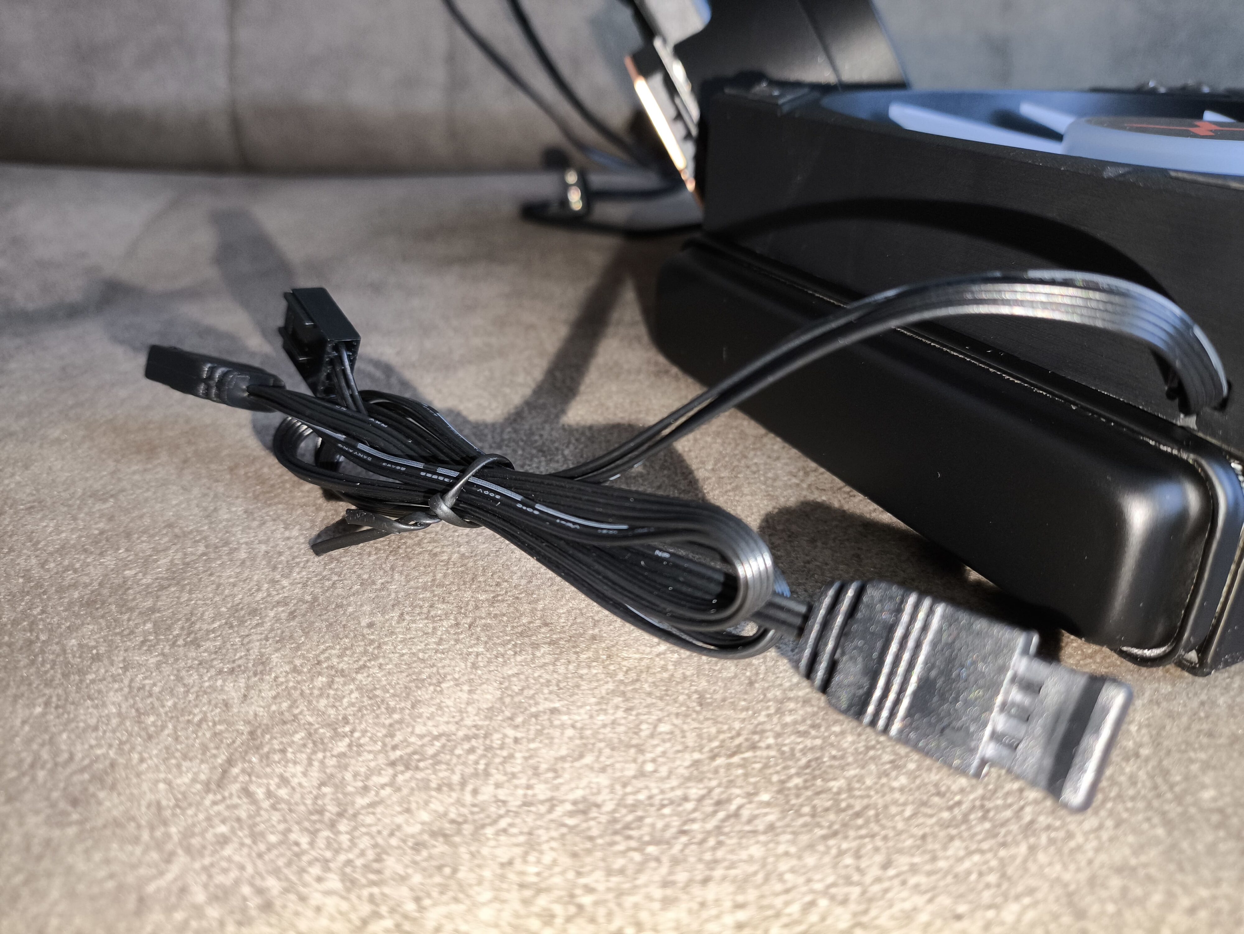 Krux HydroX 240 / Krux HydroGlance 360 White LCD - premierowy test chłodzeń AIO. Czy oba są warte uwagi?