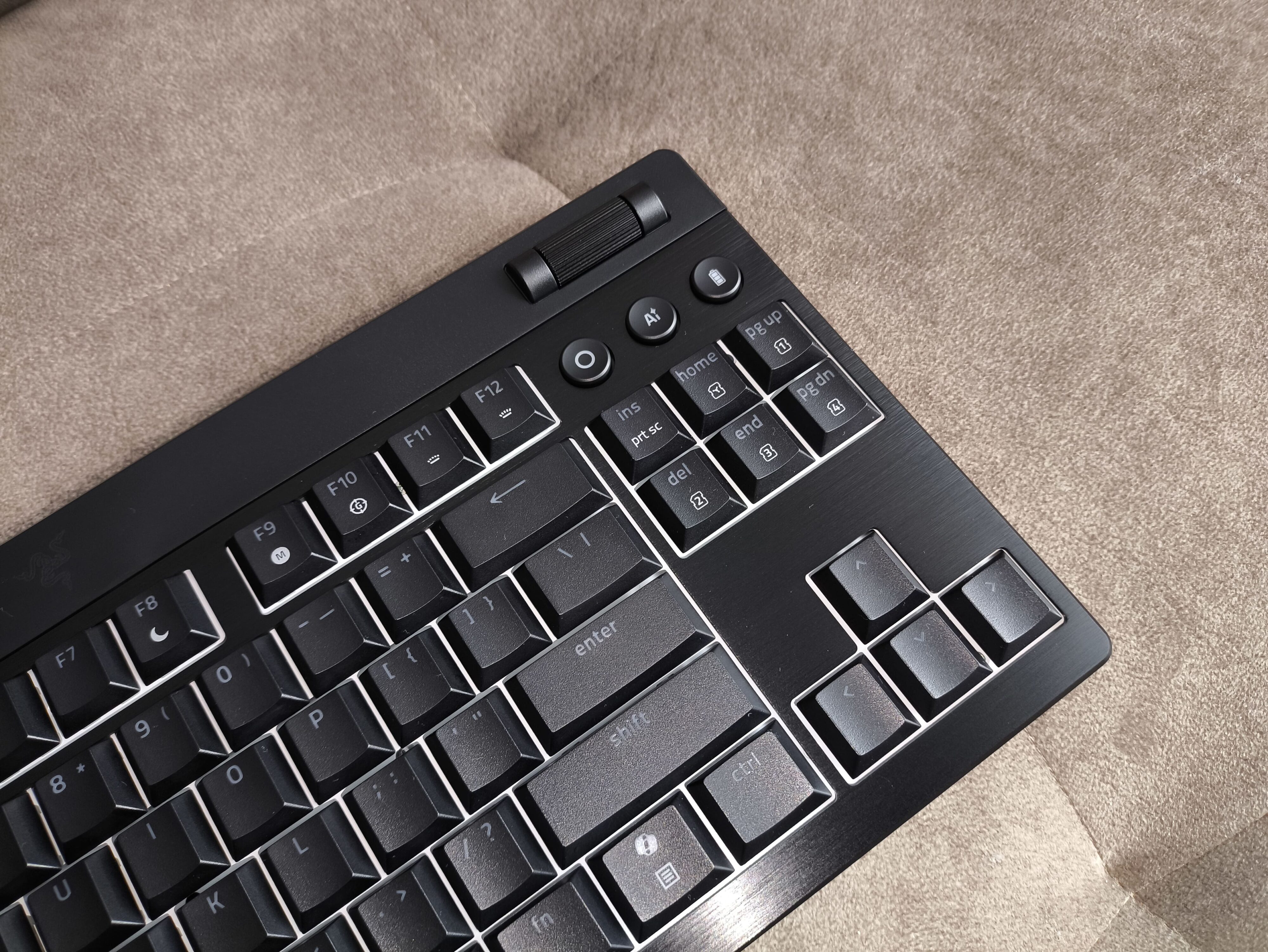 Razer BlackWidow V4 Low-Profile Tenkeyless Hyperspeed - premierowy test klawiatury niskoprofilowej