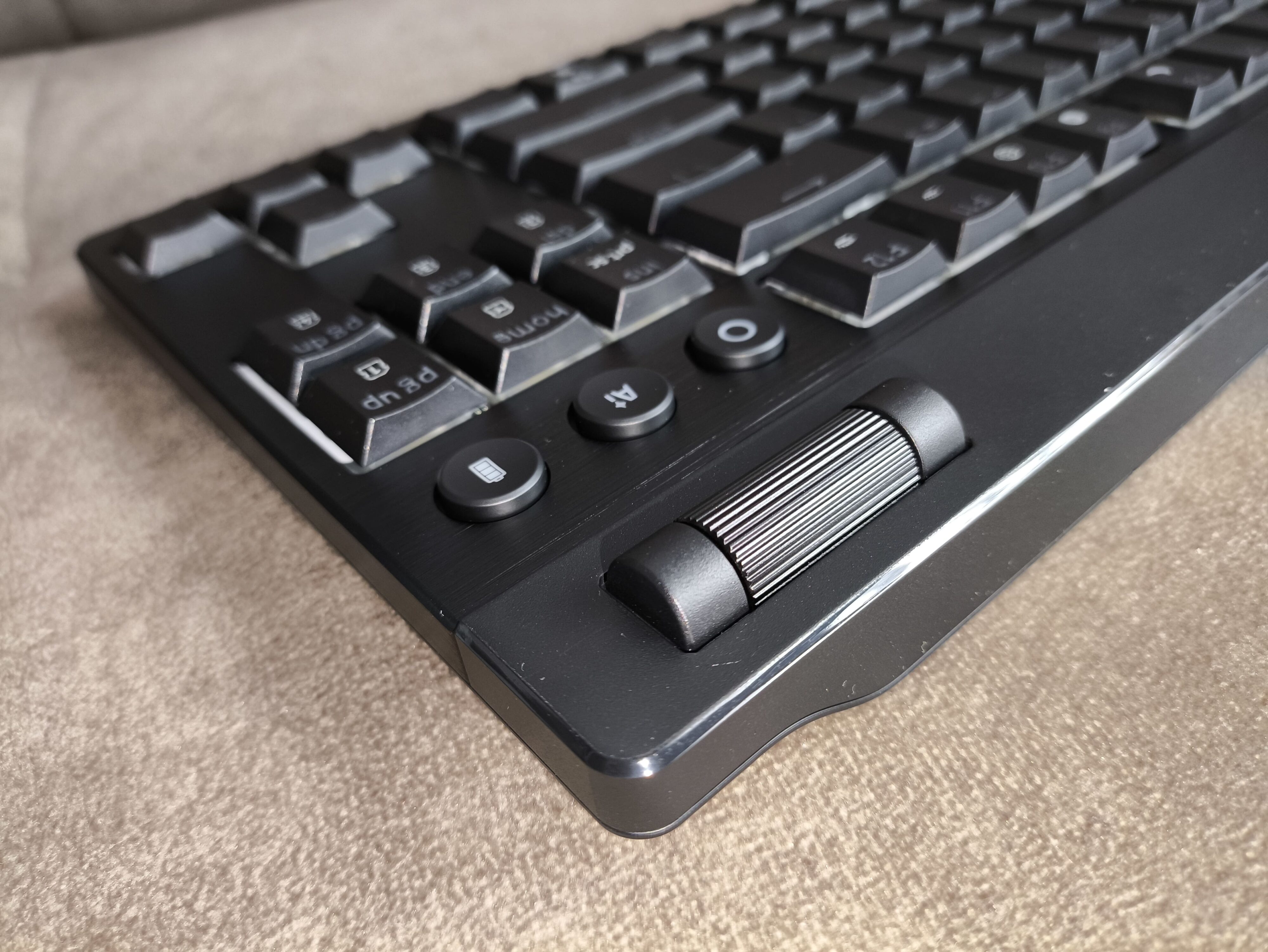 Razer BlackWidow V4 Low-Profile Tenkeyless Hyperspeed - premierowy test klawiatury niskoprofilowej